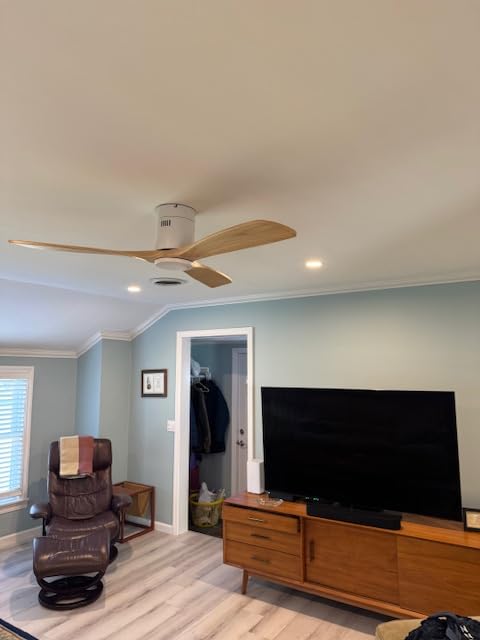 Sofucor 52 Inch Smart Ceiling Fans with Lights-Flush Mount Low Profile Modern Outdoor Solid Wood Ceiling Fans with Remote Control for Bedroom/Farmhouse/Patio/Indoor, Brown Black Customer Review Sofucor 52 Inch Smart Ceiling Fans with Lights-Flush Mount Low Profile Modern Outdoor Solid Wood Ceiling Fans with Remote Control for Bedroom/Farmhouse/Patio/Indoor, Brown Black - Customer Photo 1