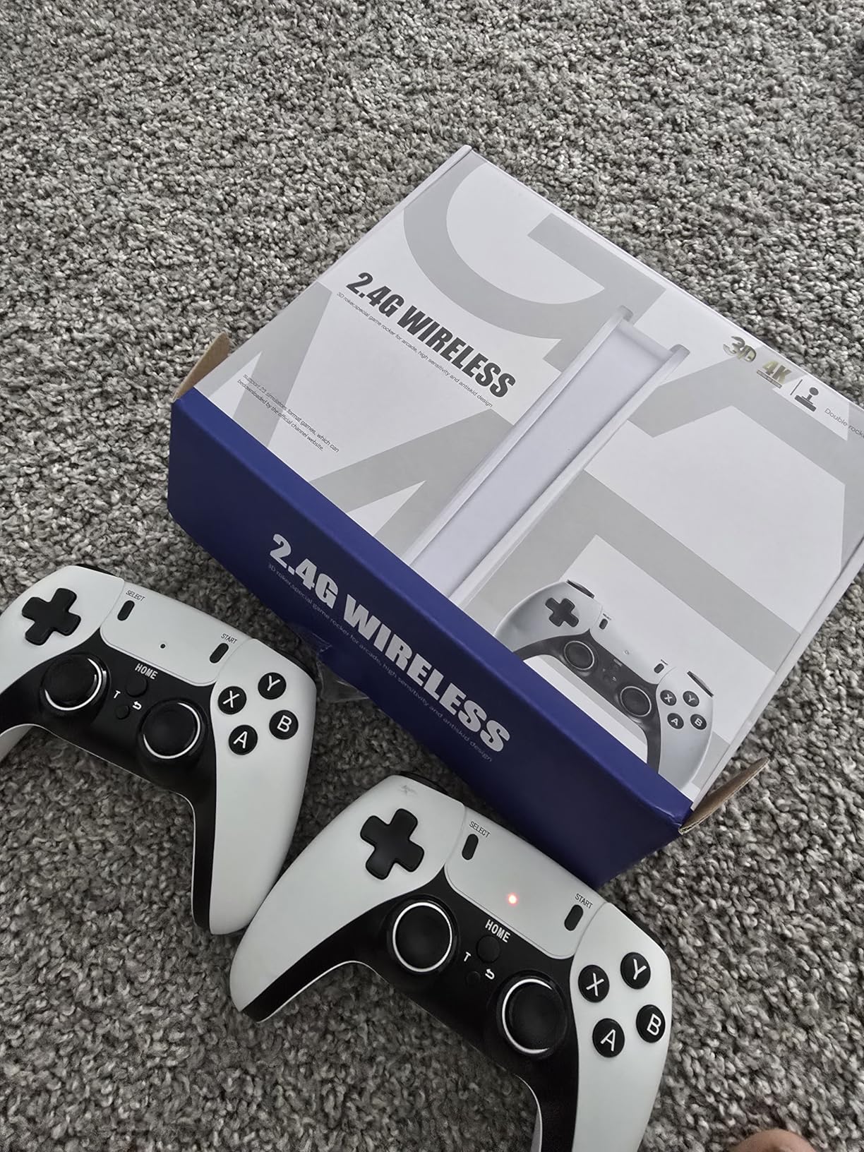 2026 Retro Gaming Console, 20K+ Classic Games, 23 Emulators, 4K HDMI Game Stick with Upgraded Dual 2.4G Wireless Controllers 64GB, Plug-and-Play Video Game Console for TV (White) - Customer Photo 2