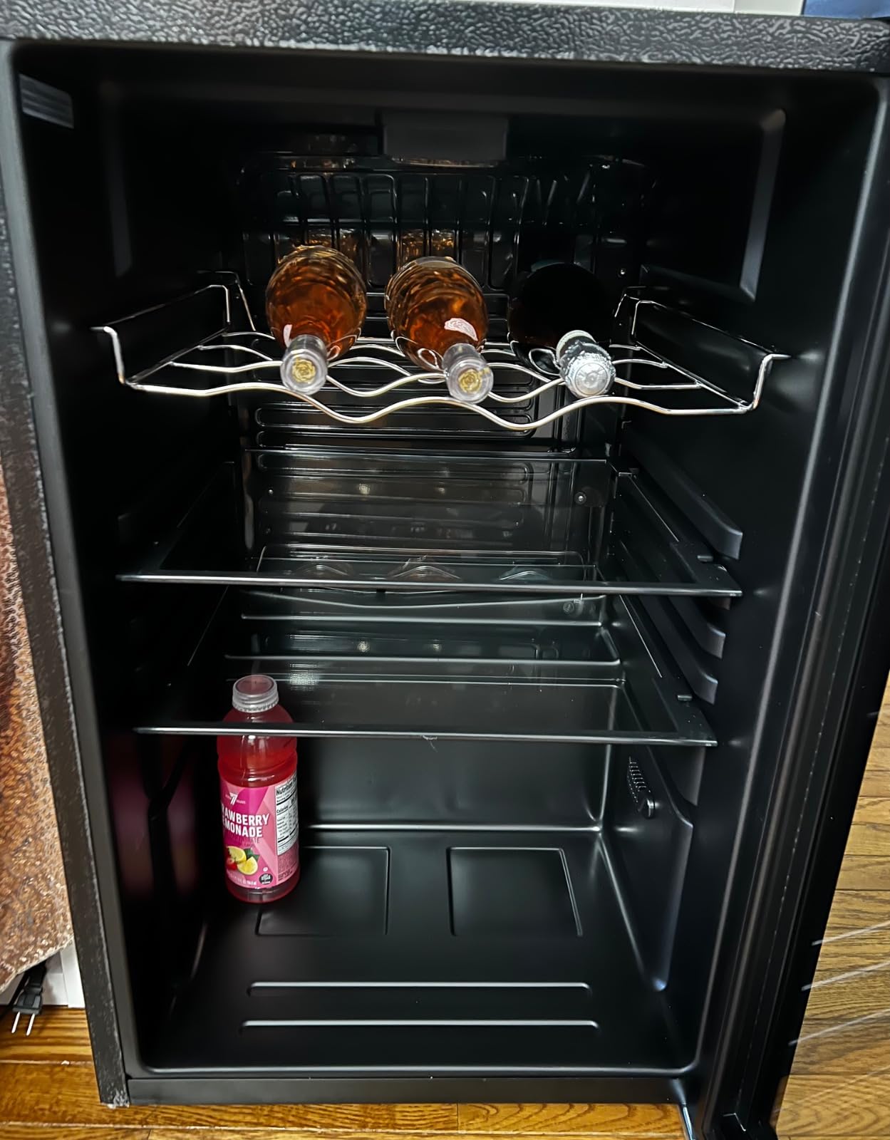 Wine Cooler Refrigerator 4.4 Cu.ft, 37 Bottle Freestanding Cabinet Wine Cellars, Wine Fridge with Glass Door for Home Use, Protecting Your Reds and Whites - Customer Photo 4