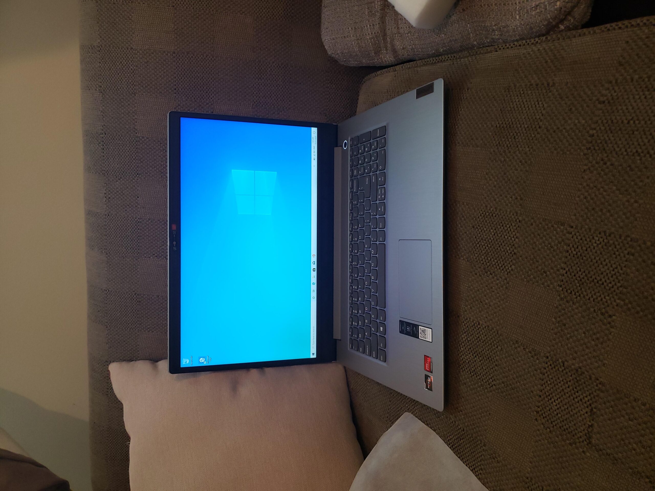 Lenovo IdeaPad Slim 3 Business Laptop, 15.6