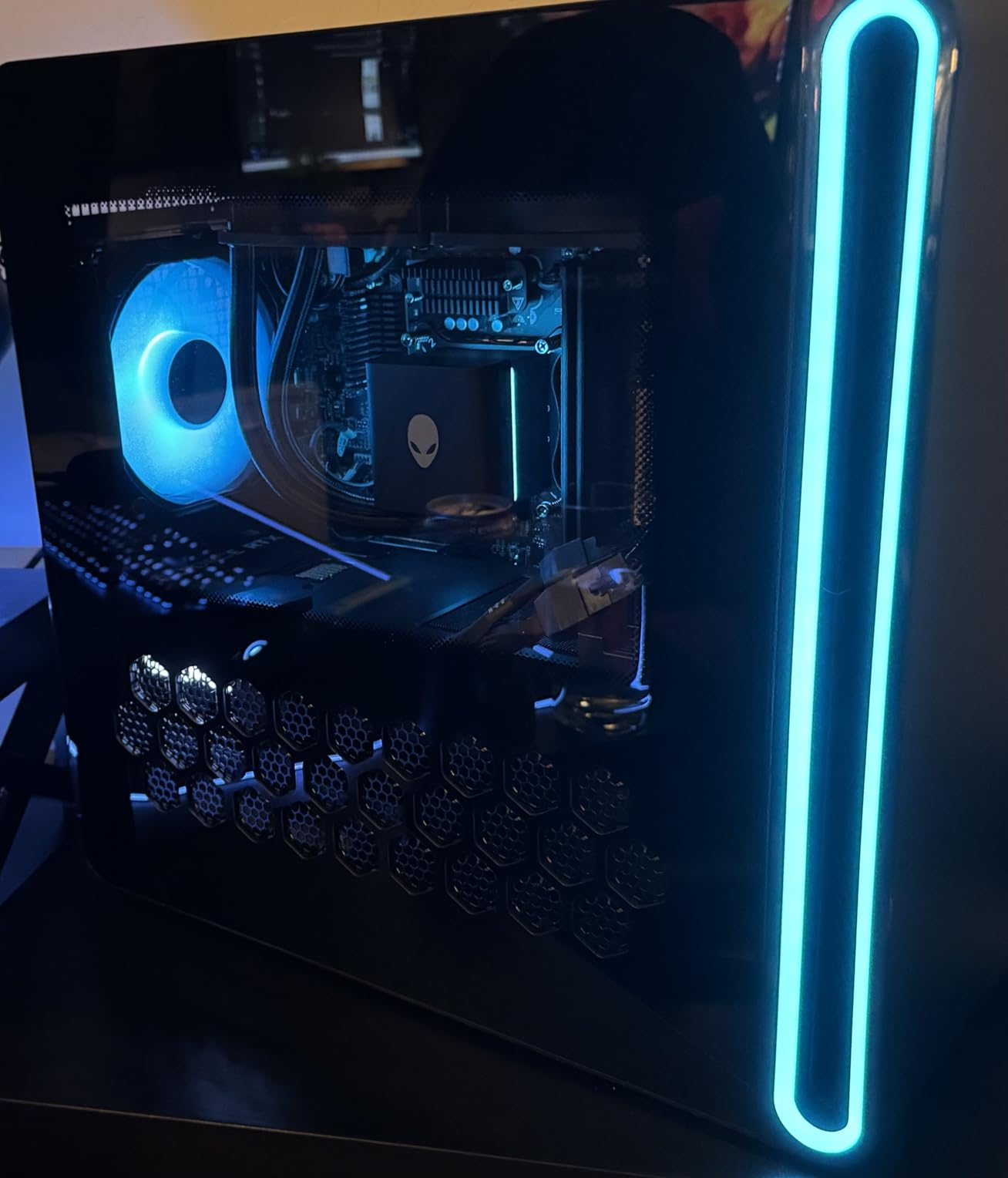 Crucial Pro DDR5 RAM 32GB Kit (2x16GB), 6400MHz CL32, Overclocking Desktop Gaming Memory, Intel XMP 3.0 & AMD Expo Compatible, Black - CP2K16G64C32U5B - Customer Photo 1