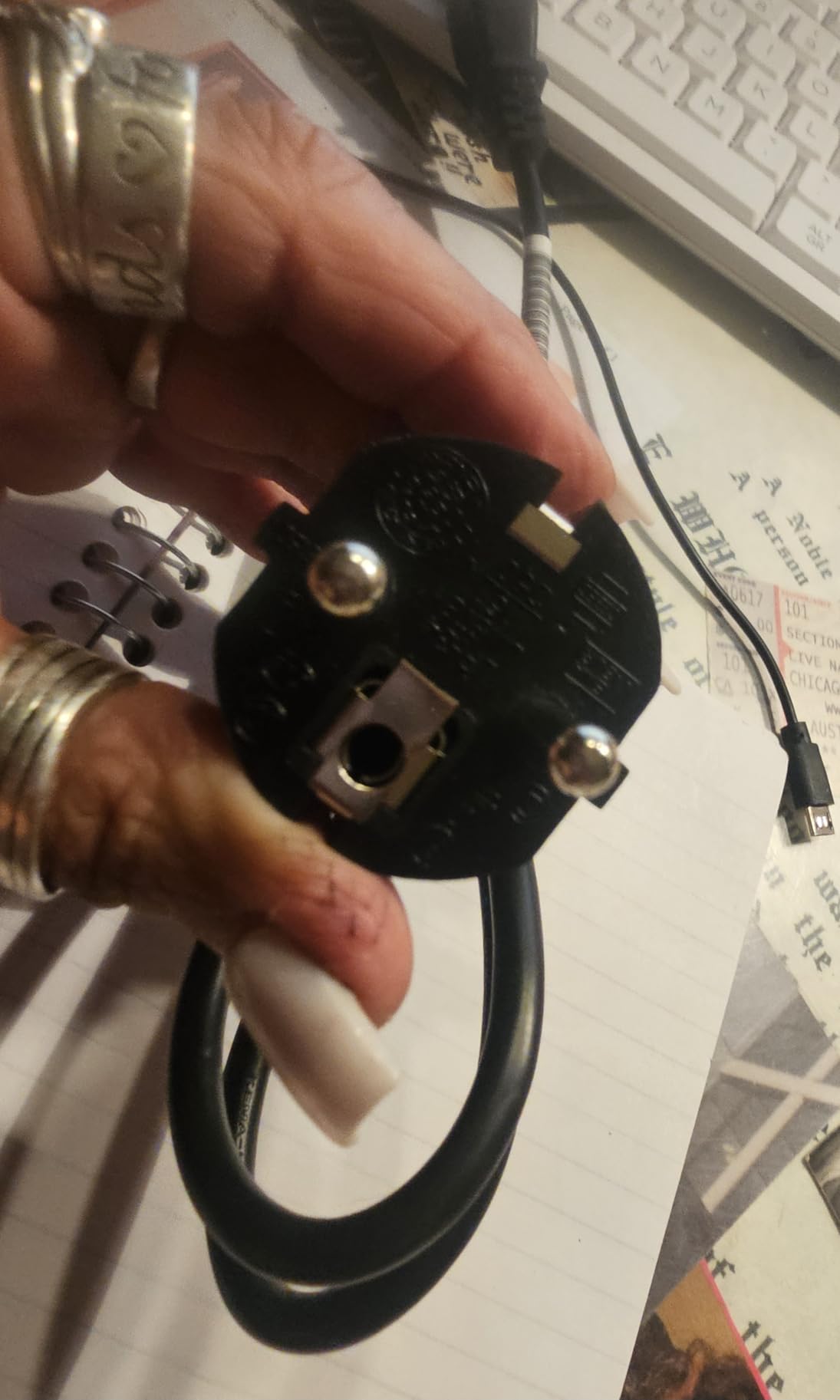 HP 24 Touchscreen All-in-One Desktop Computer for Home and School, Intel Processor (Beat i3-1110G4), 23.8 HP 24 Touchscreen All-in-One Desktop Computer for Home and School, Intel Processor (Beat i3-1110G4), 23.8