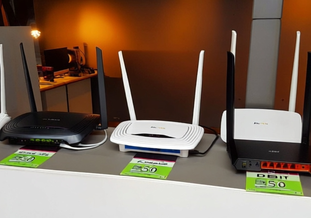 Best Routers Under $50 [cy]: 8 Budget Models Tested & Reviewed - OfzenAndComputing