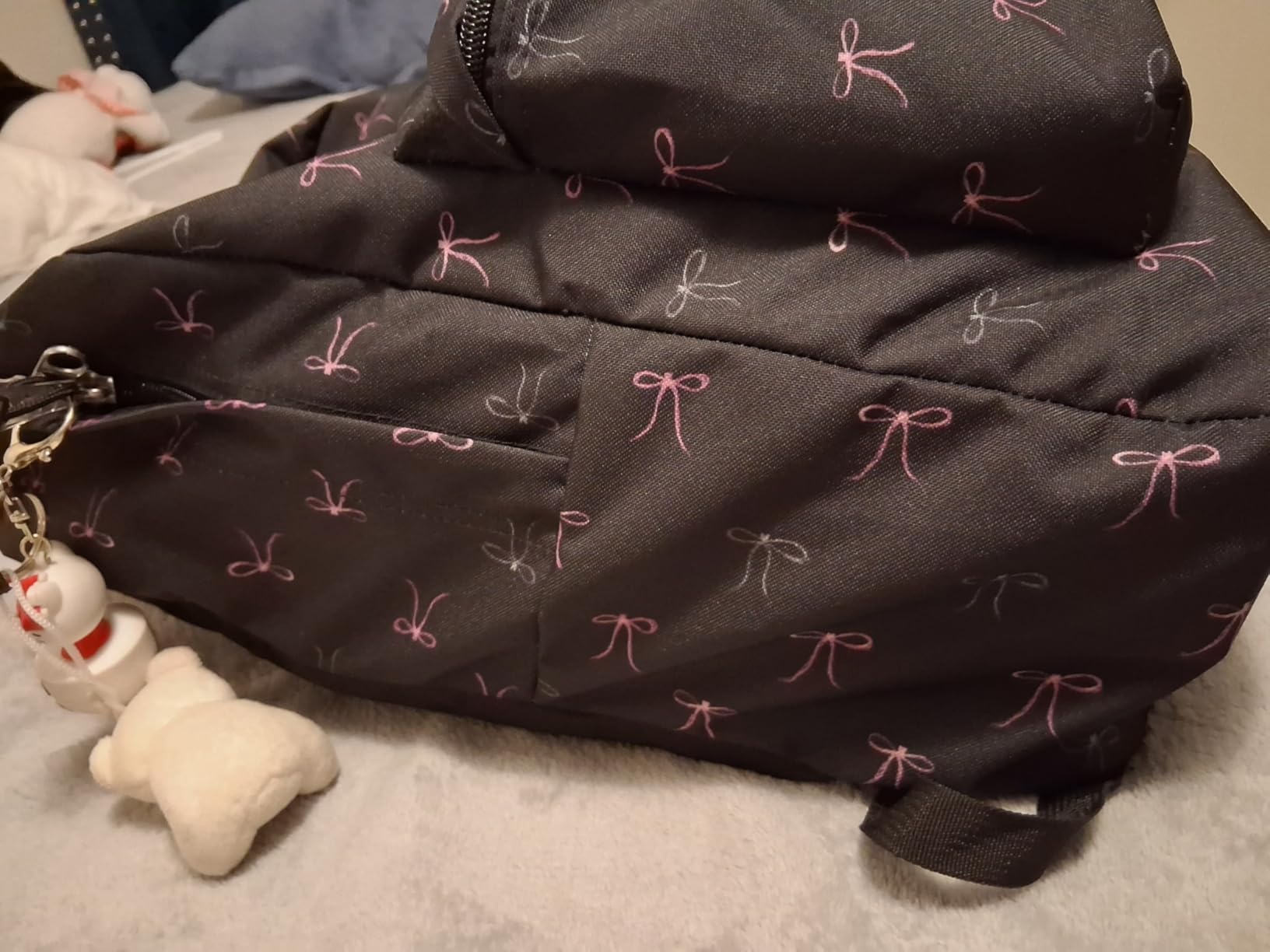 JanSport SuperBreak One Backpacks - Durable, Lightweight Bookbag with 1 Main Compartment, Front Utility Pocket with Built-in Organizer - Premium Backpack, Black - Customer Photo 2