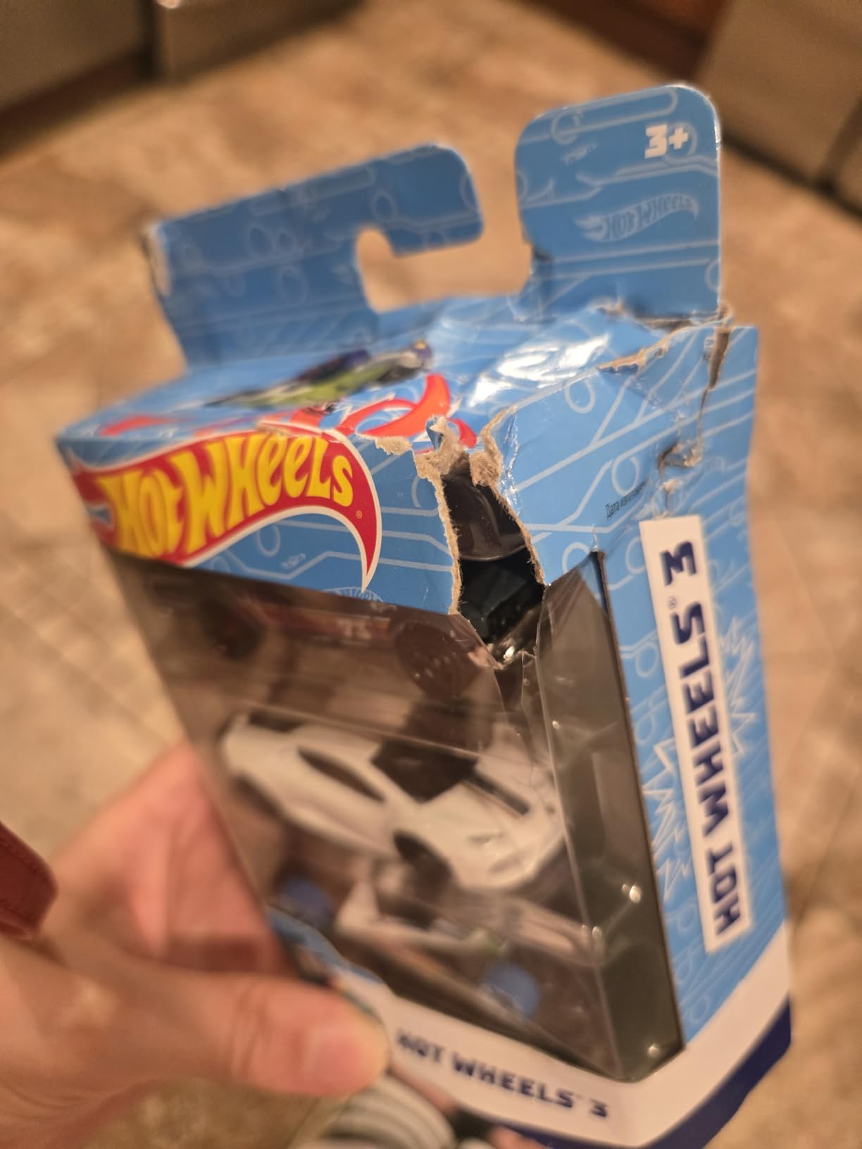 Hot Wheels 3 Car Pack, Multipack of 3 Hot Wheels Vehicles, Instant Starter Set, Collection of 1:64 Scale Toy Sports Cars, Rolling Wheels, For Kids 3 Years & Up - Customer Photo 1