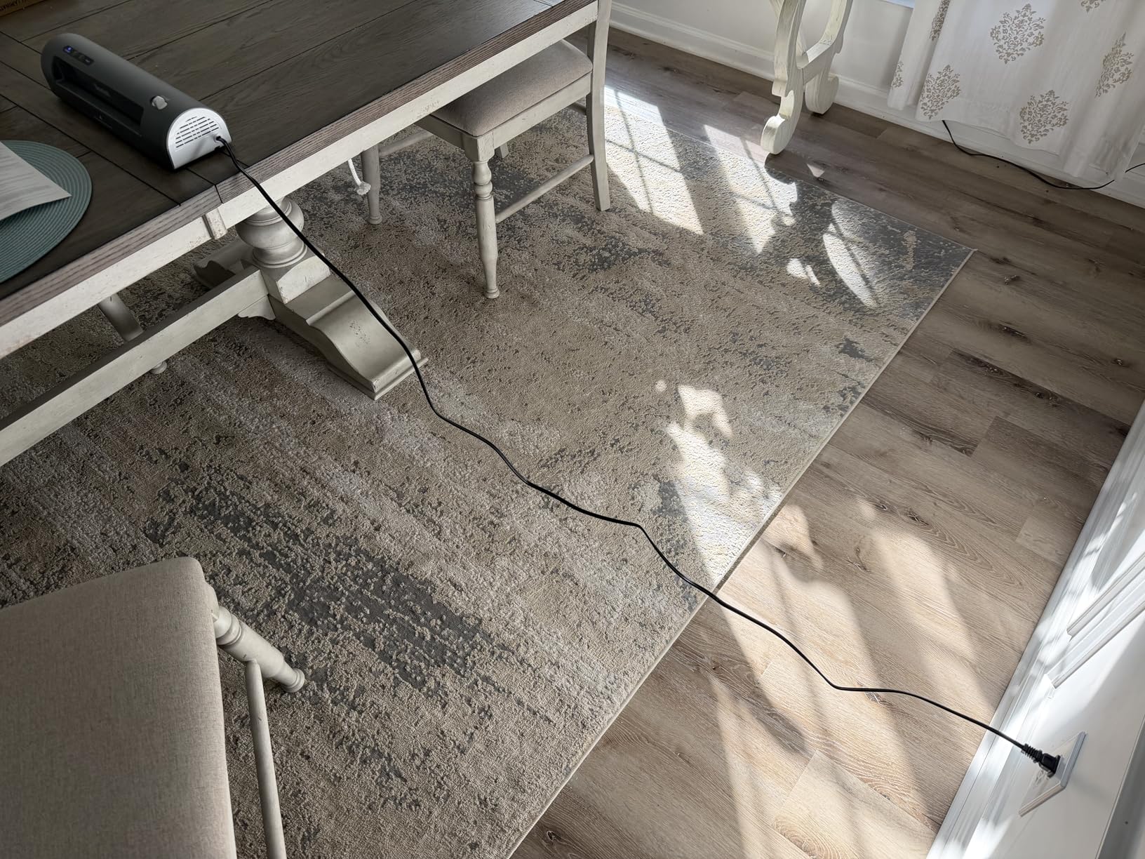 Scotch Thermal Laminator, 2 Roller System for a Professional Finish, Use for Home, Office or School, Suitable for use with Photos (TL901X) - Customer Photo 1