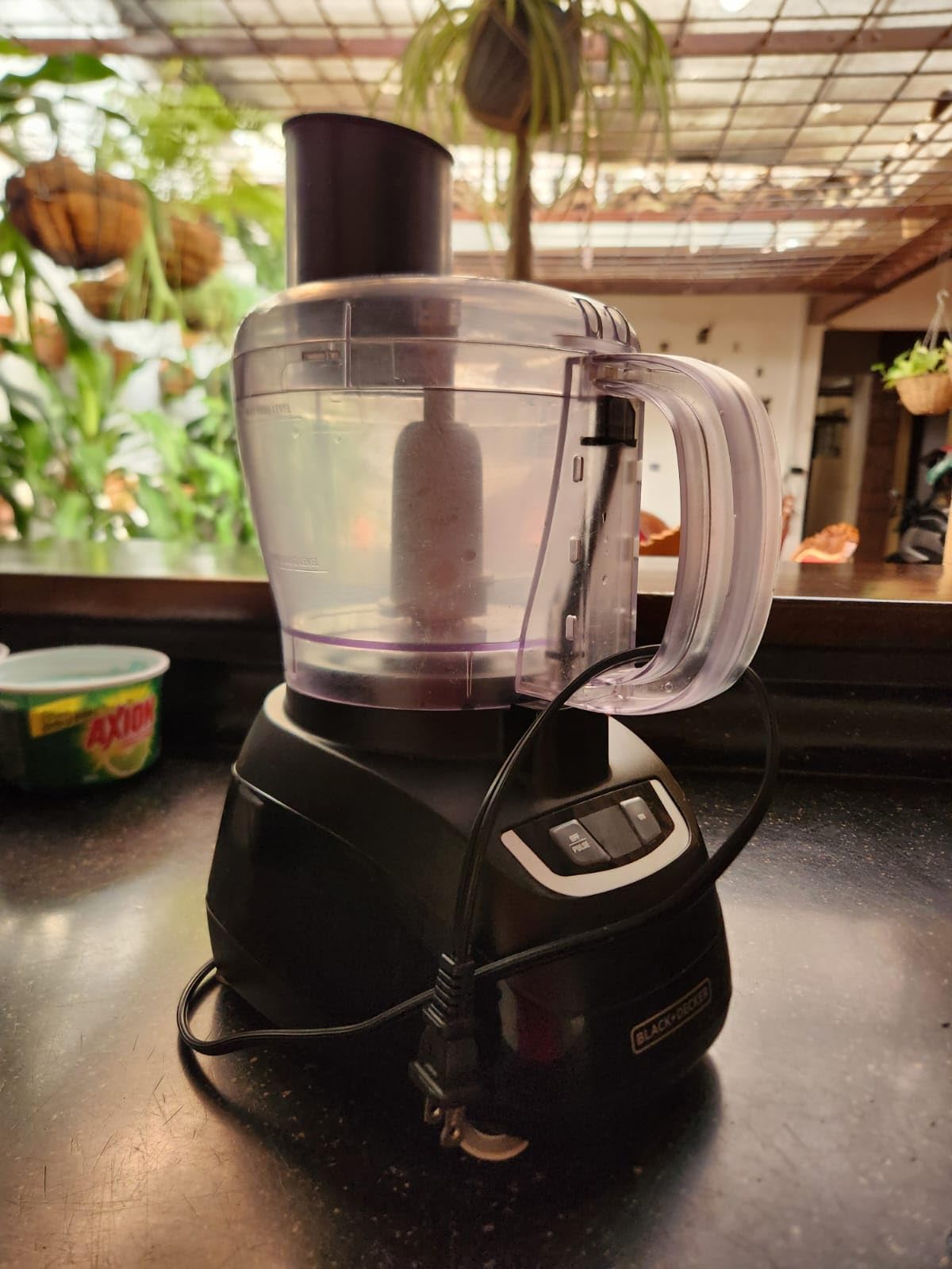 BLACK+DECKER FP1600B 8-Cup Food Processor with Stainless Steel Blade, Black - Customer Photo 1