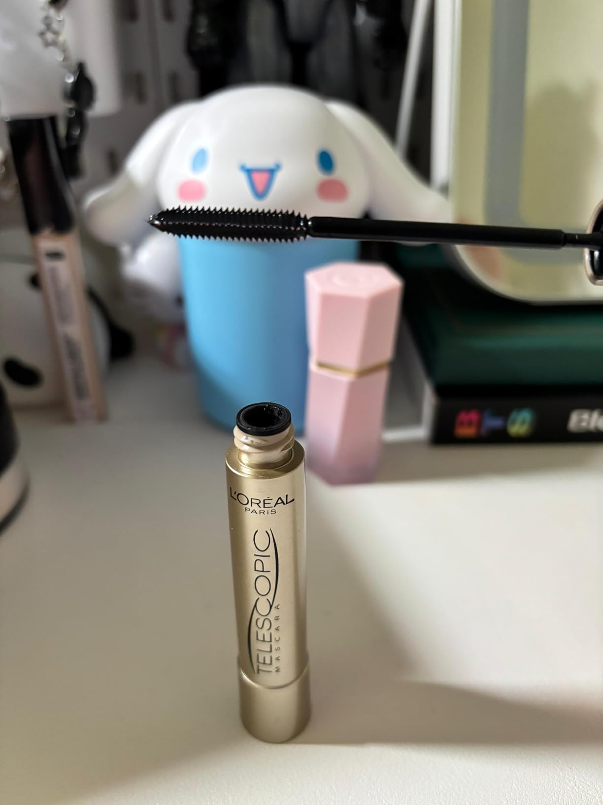 L'Oreal Paris Makeup Telescopic Original Lengthening, Lash Separating Mascara with Dual Precision Brush, Washable, Blackest Black, 0.27 Fl Oz., 1 Count - Customer Photo 1