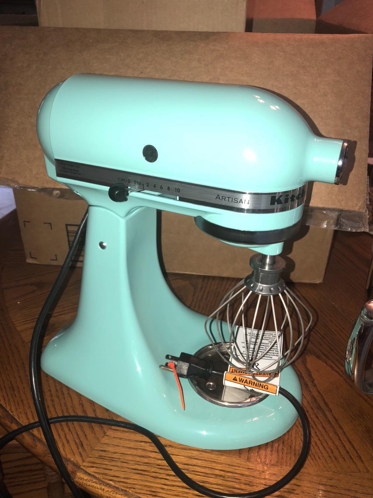 KitchenAid Artisan Series 5 Quart Tilt Head Stand Mixer with Pouring Shield KSM150PS, Contour Silver - Customer Photo 3