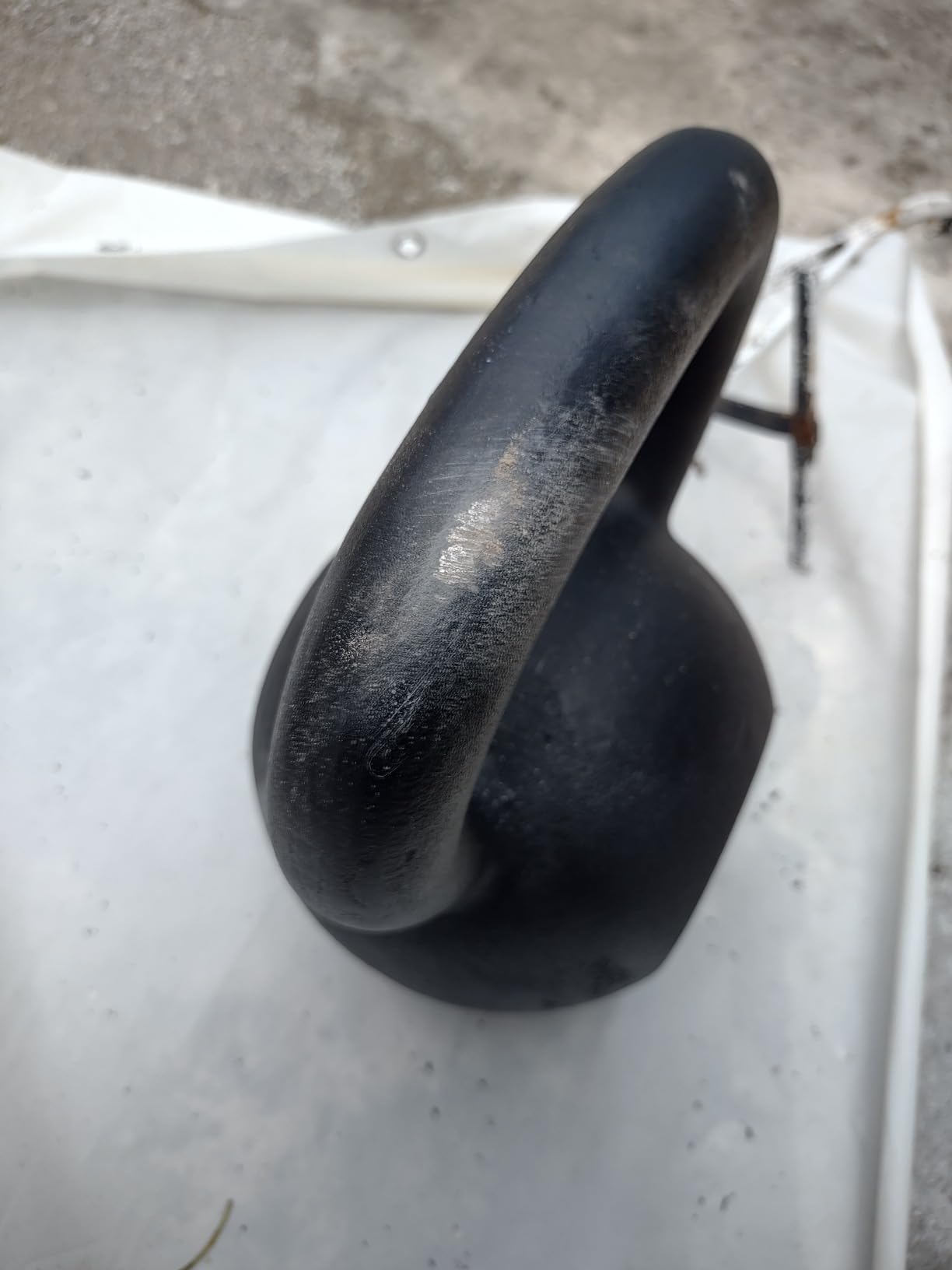 Yes4All Cast Iron Kettlebell, Strength Training Kettlebells 5-80 Lb (5,10,15,20,25,30,35,40,45,50,60,70,80 Lb) for Full Body Workout, Push up, Strength Training - Single & Kettlebell Set of 2 for Men - Customer Photo 1