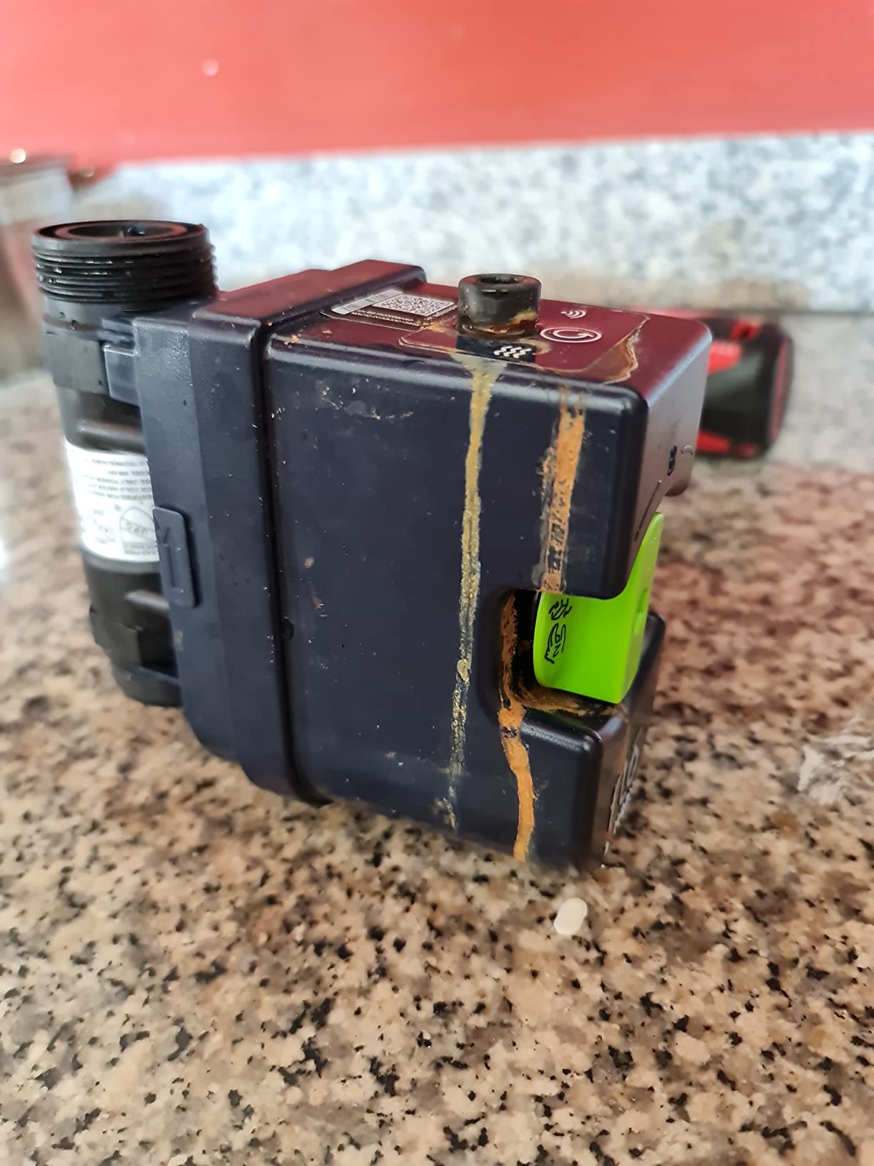 Moen Flo Smart Water Monitor and Automatic Shutoff Sensor, Wi-Fi Water Leak Detector for 3/4-Inch Diameter Pipe, 900-001 - Customer Photo 2