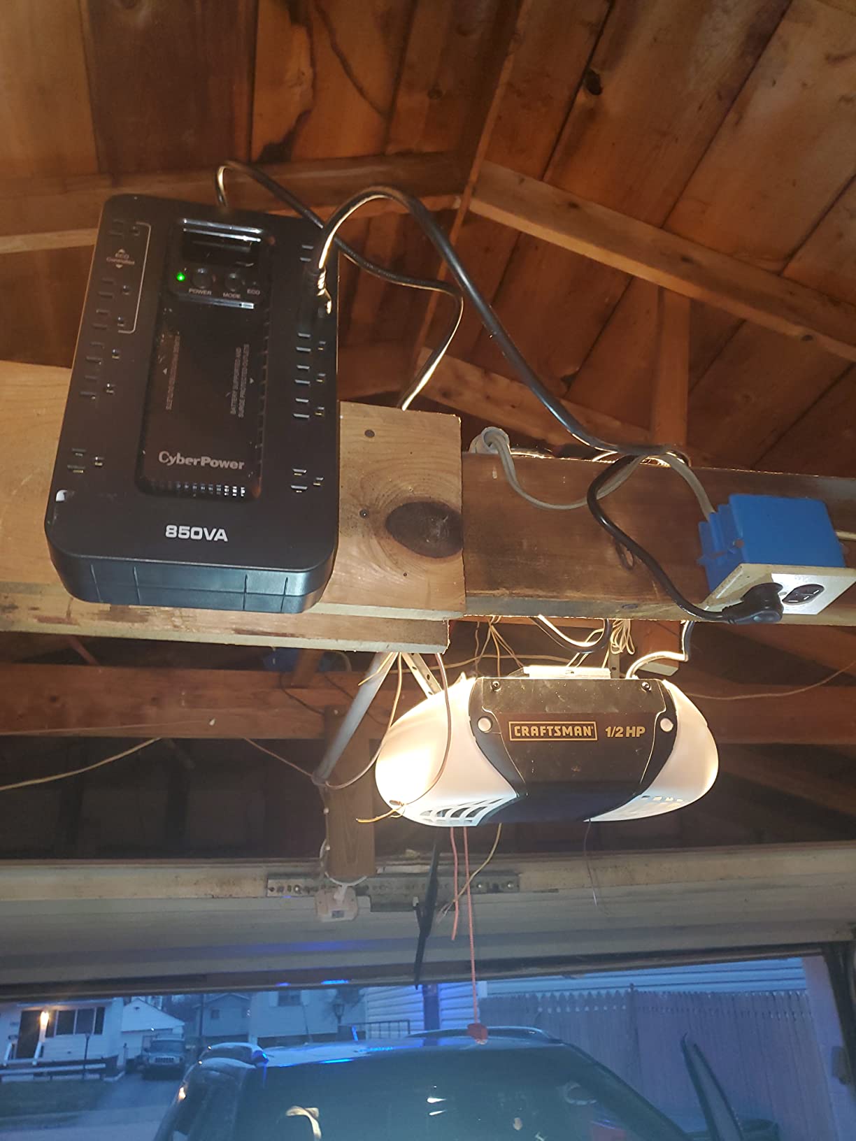 CyberPower EC850LCD Ecologic UPS Battery Backup and Surge Protector, 850VA/510W, 12 Outlets, ECO Mode, Compact, UL Certified - Customer Photo 4