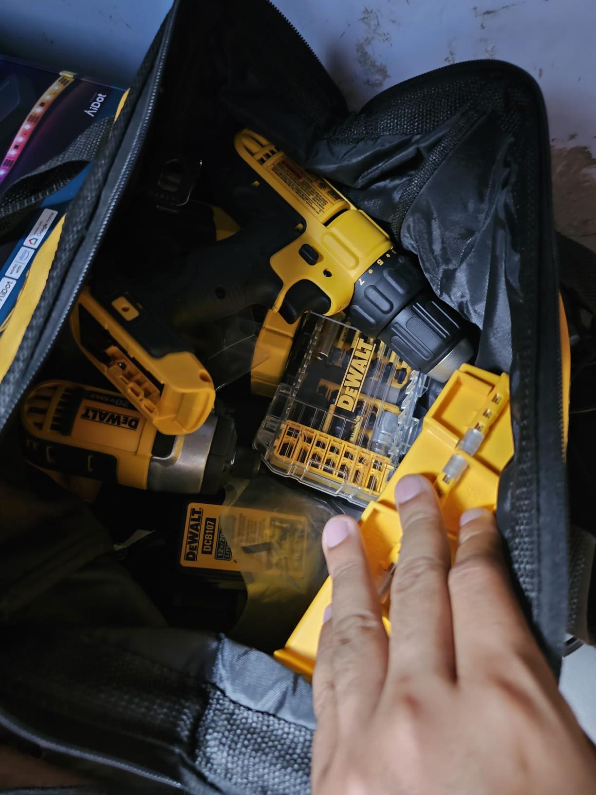 DEWALT 20V MAX Cordless Drill and Impact Driver, Power Tool Combo Kit with 2 Batteries and Charger (DCK240C2) Customer Review DEWALT 20V MAX Cordless Drill and Impact Driver, Power Tool Combo Kit with 2 Batteries and Charger (DCK240C2) - Customer Photo 2