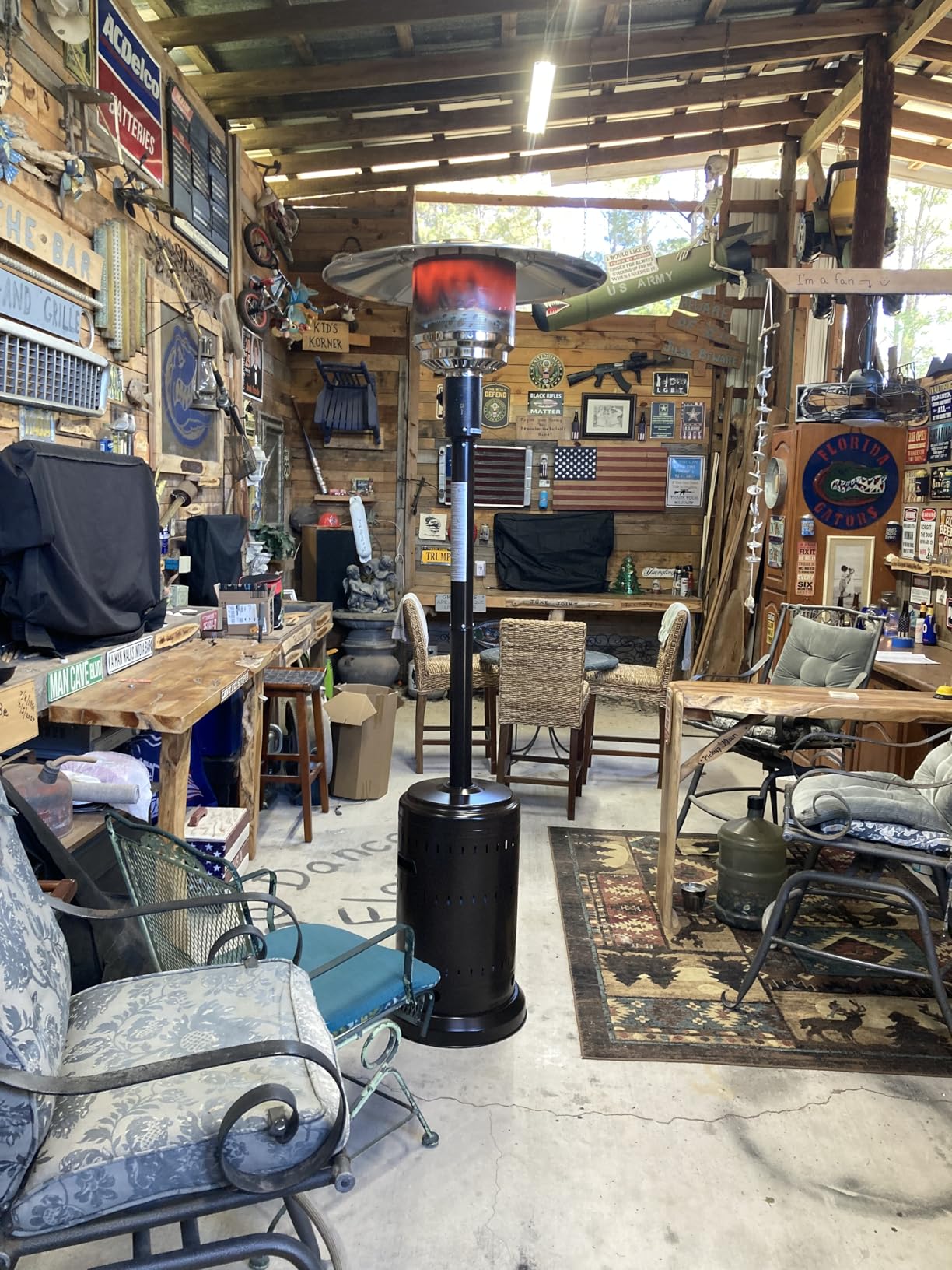 Amazon Basics 46,000 BTU Outdoor Propane Patio Heater with Wheels, Commercial & Residential, Havana Bronze, with Water Tank, 32.1 x 32.1 x 91.3 inches (LxWxH) - Customer Photo 2