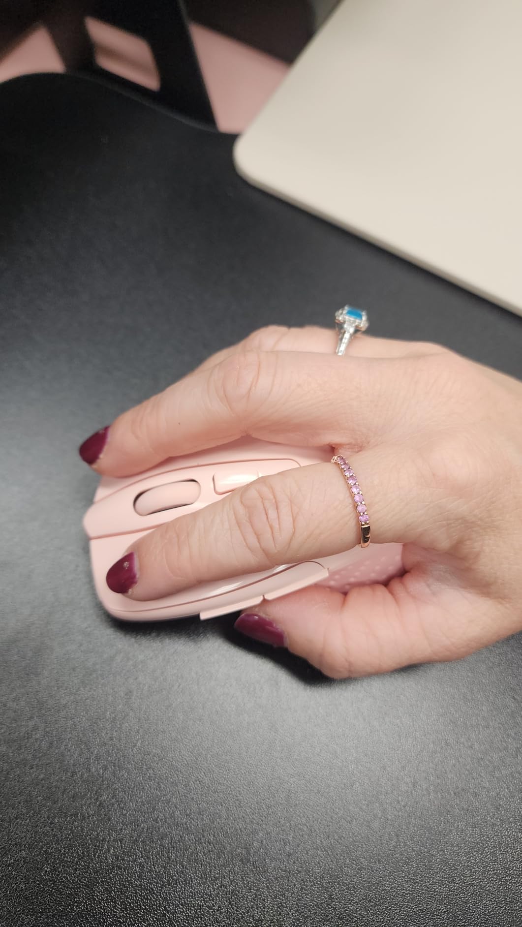 TECKNET Wireless Mouse, 2.4G Ergonomic Optical Mouse, Computer Mouse for Laptop, PC, Computer, Chromebook, Notebook, 6 Buttons, 24 Months Battery Life, 2600 DPI, 5 Adjustment Levels - Customer Photo 1