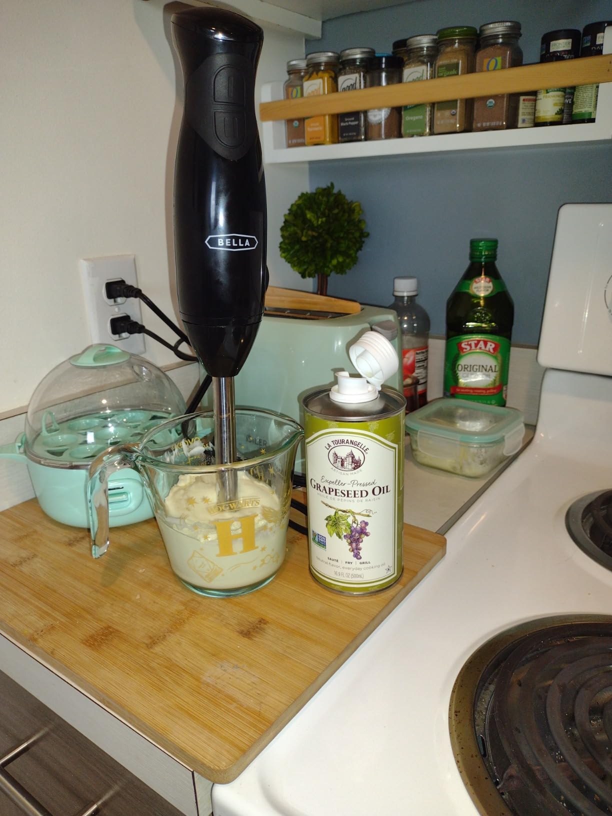 BELLA 2-Speed Hand Immersion Blender with Whisk Attachment, 250 Watt, Red, Immersion Blender with Dishwasher Safe Whisk & Blending Attachments for Food Prep (14460) Customer Review BELLA 2-Speed Hand Immersion Blender with Whisk Attachment, 250 Watt, Red, Immersion Blender with Dishwasher Safe Whisk & Blending Attachments for Food Prep (14460) - Customer Photo 2