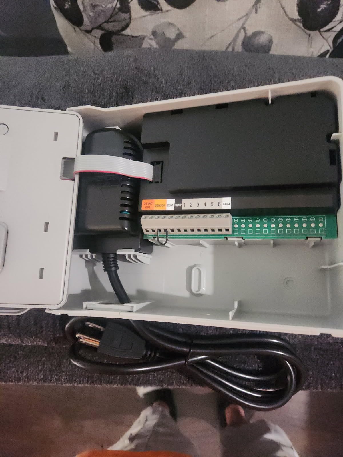 Orbit 57950 B-hyve 12-Zone Smart Indoor/Outdoor Sprinkler Controller - Customer Photo 1