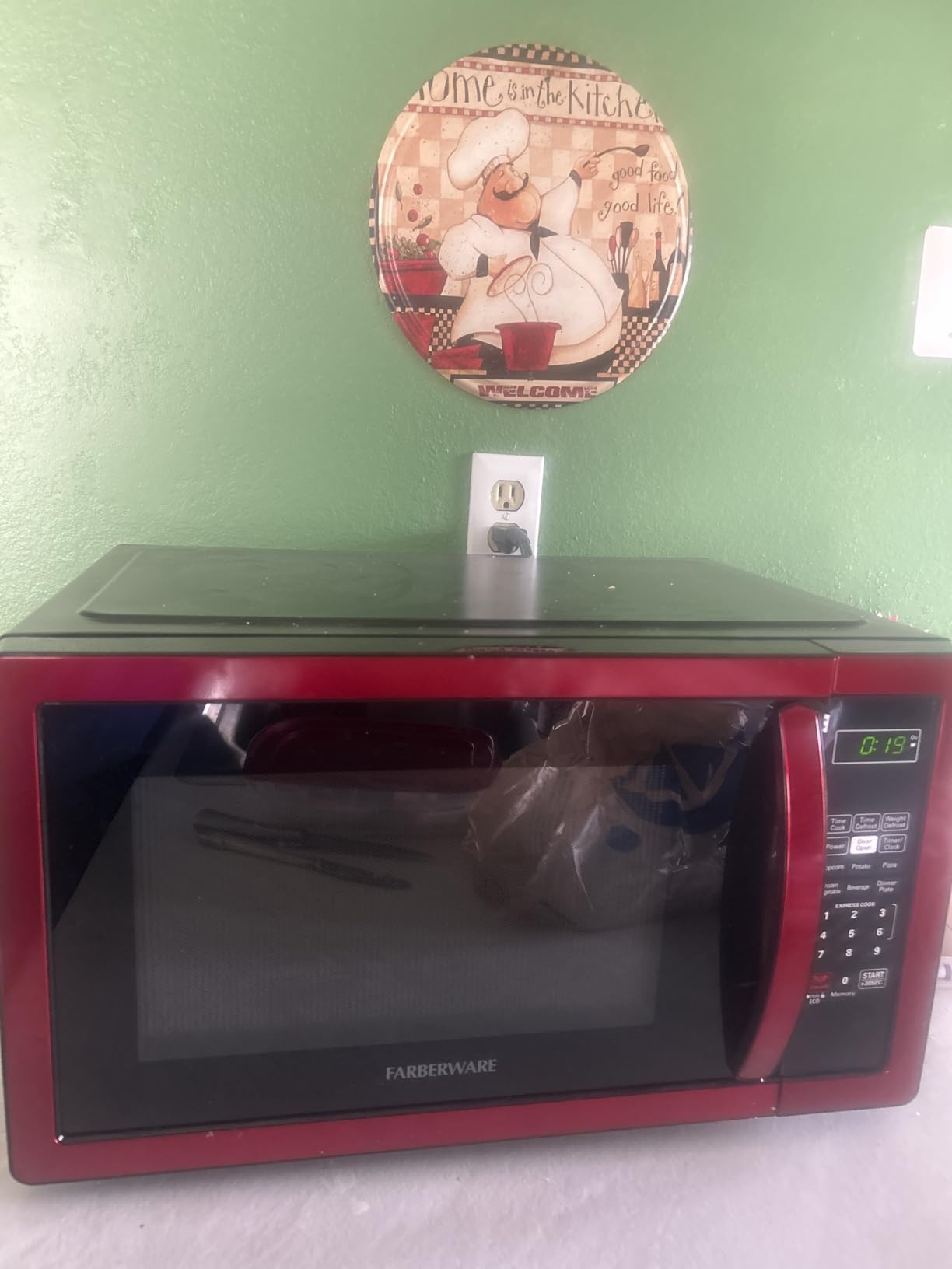 Farberware 1.3 Cu. Ft. Countertop Microwave Oven – 1000 Watts Power, Auto Cook Settings, Defrost, Easy Clean and Child Safety Lock - Stainless - Customer Photo 3