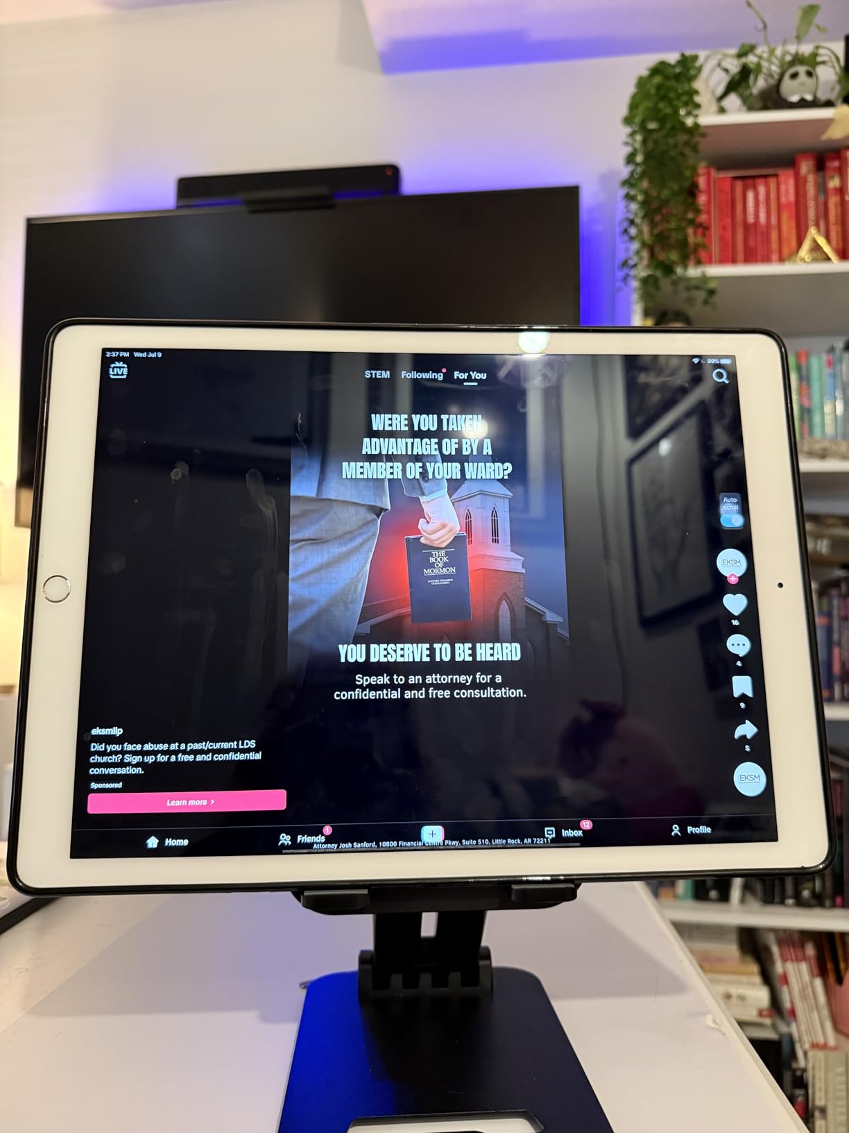 Apple iPad Pro (Renewed) 12.9in Tablet (256GB Wi-FI, Space Gray) - Customer Photo 1