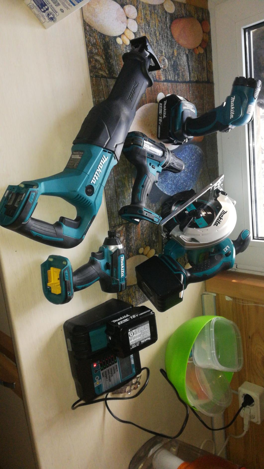 Makita XT505 18V LXT® Lithium-Ion Cordless 5-Pc. Combo Kit (3.0Ah) - Customer Photo 2