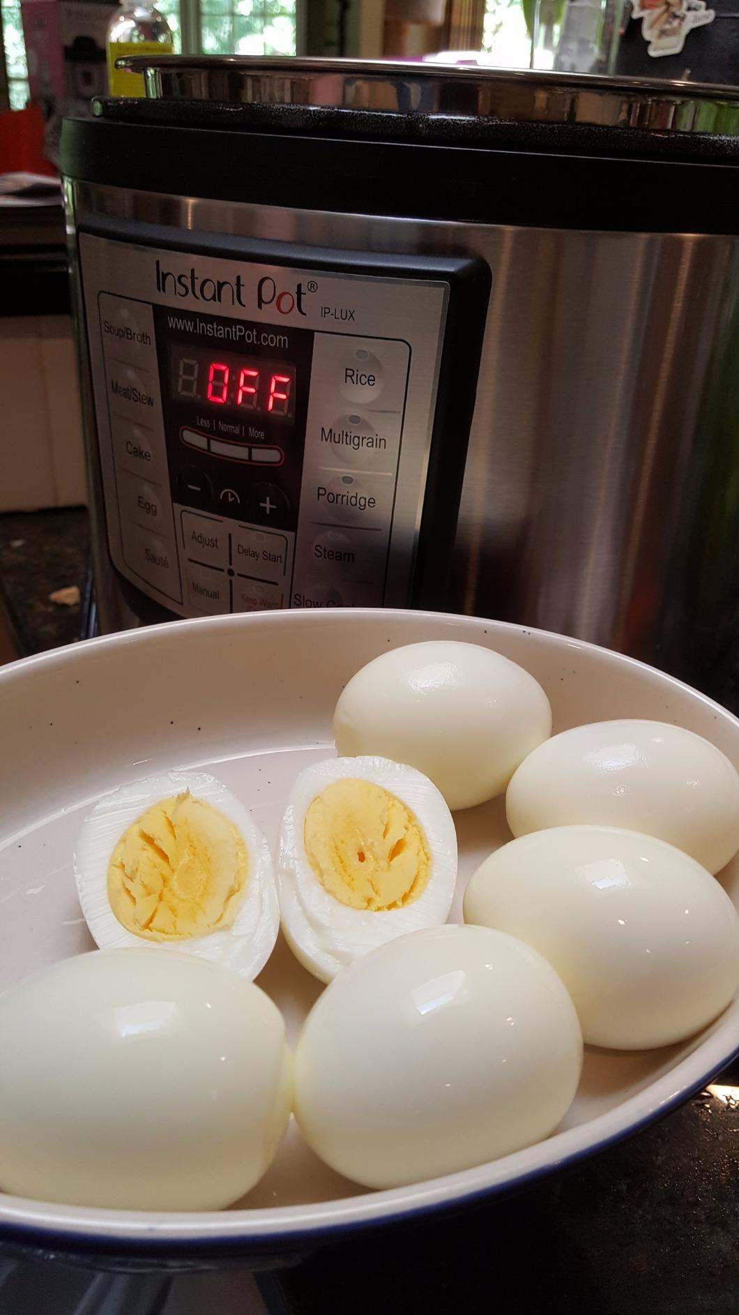 Instant Pot Lux 6-in-1 Electric Pressure Cooker, Sterilizer Slow Cooker, Rice Cooker, Steamer, Saute, and Warmer, 6 Quart, 12 One-Touch Programs - Customer Photo 1