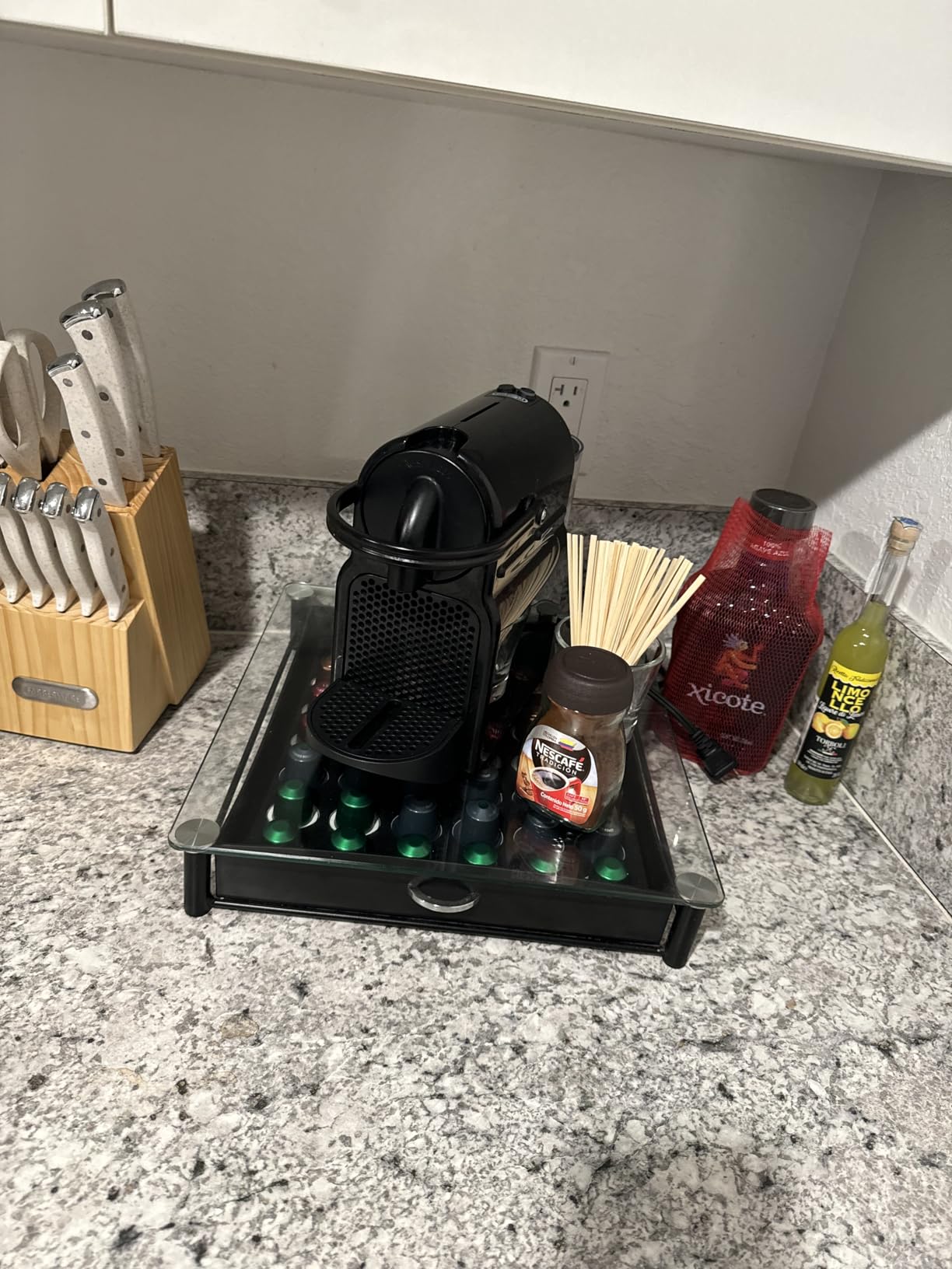 Inissia Espresso Machine by De'Longhi, 24 oz, Black - Customer Photo 1