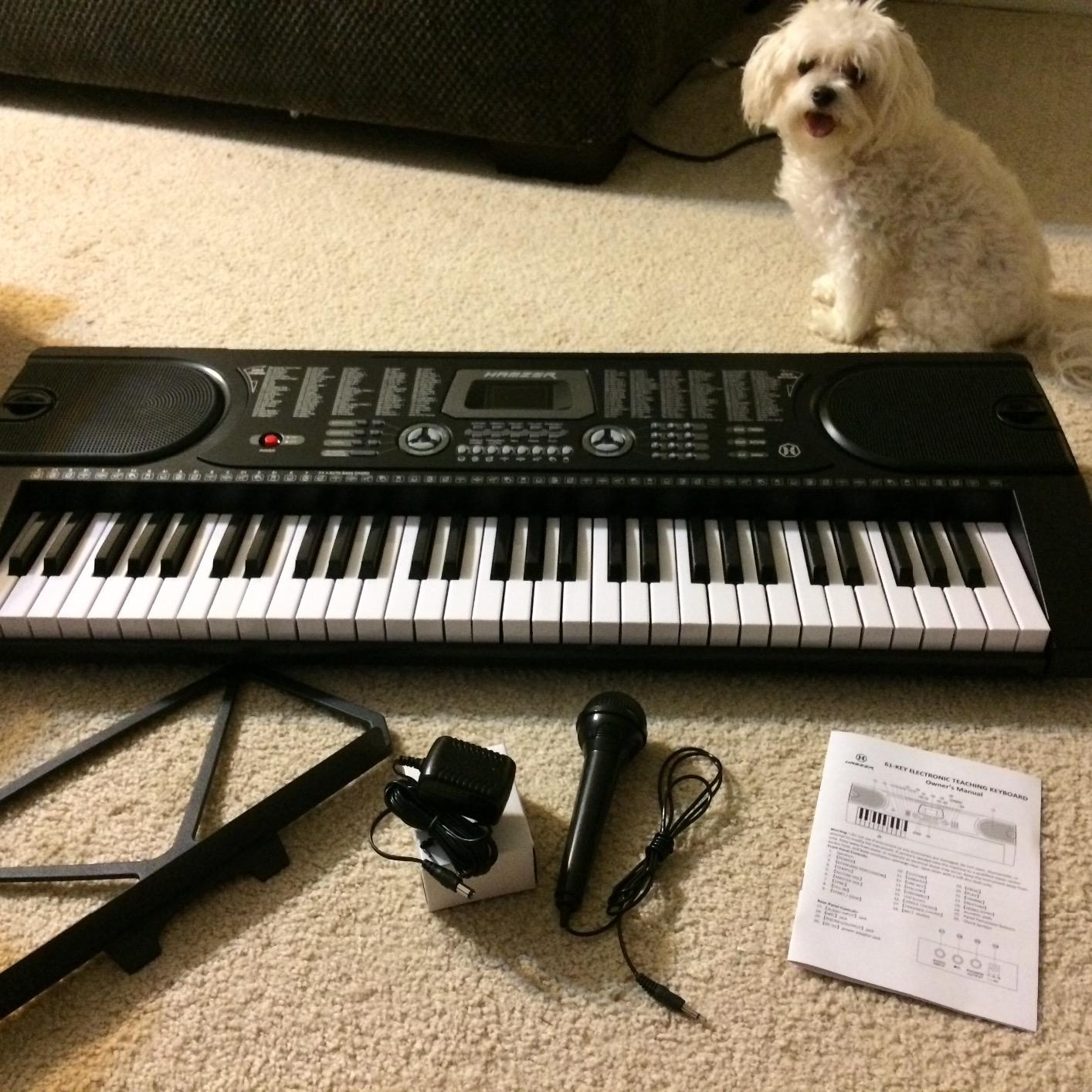 Hamzer 61 Key Digital Keyboard Piano with Stand & Bench, Beginner Electric Piano Keyboard Kit with Speakers, Headphones, Microphone, Keynote Stickers - Customer Photo 4