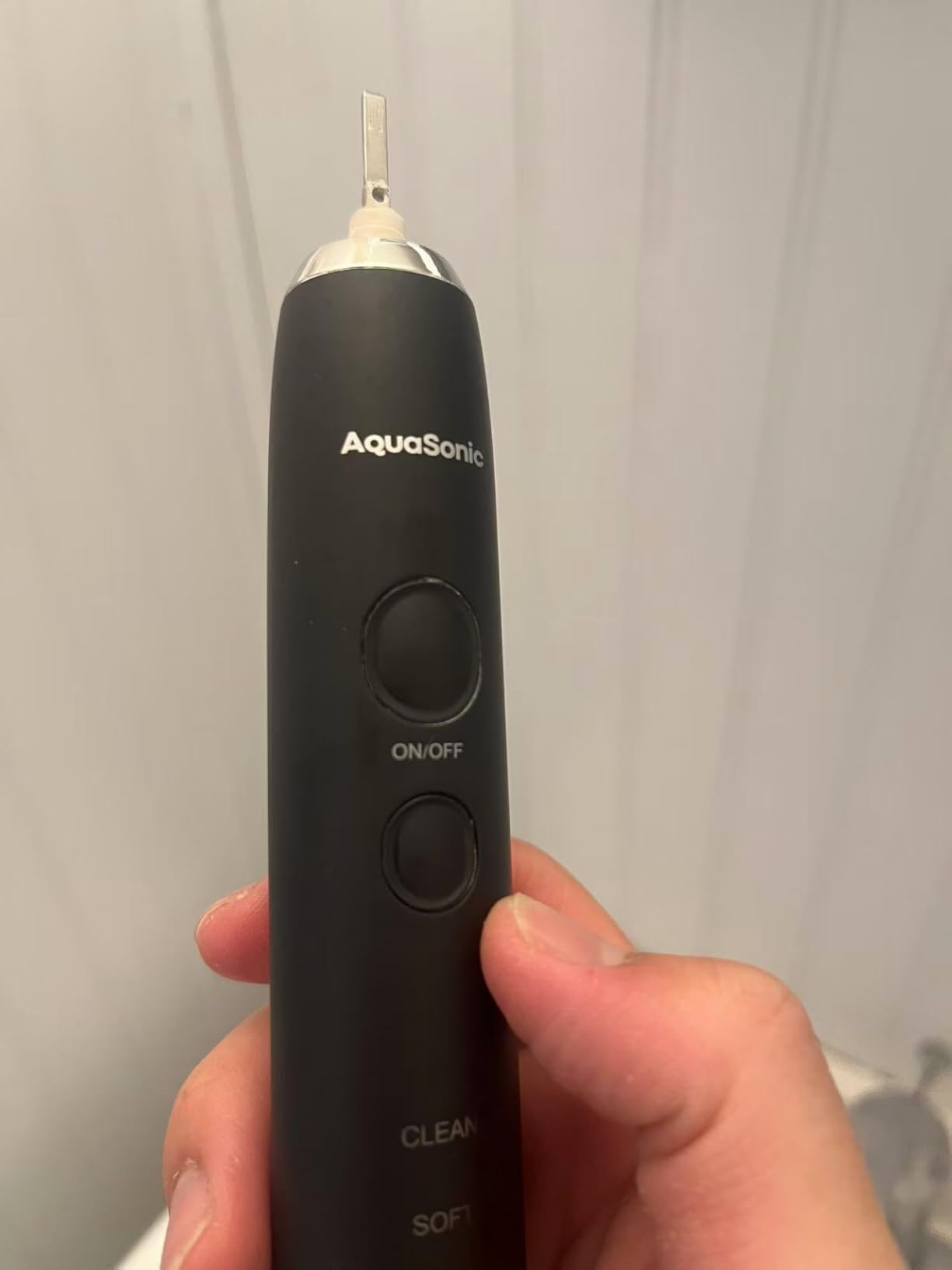 Aquasonic Black Series Ultra Whitening Toothbrush – ADA Accepted Electric Toothbrush- 8 Brush Heads & Travel Case – 40,000 VPM Electric Motor & Wireless Charging - 4 Modes w Smart Timer - Customer Photo 1