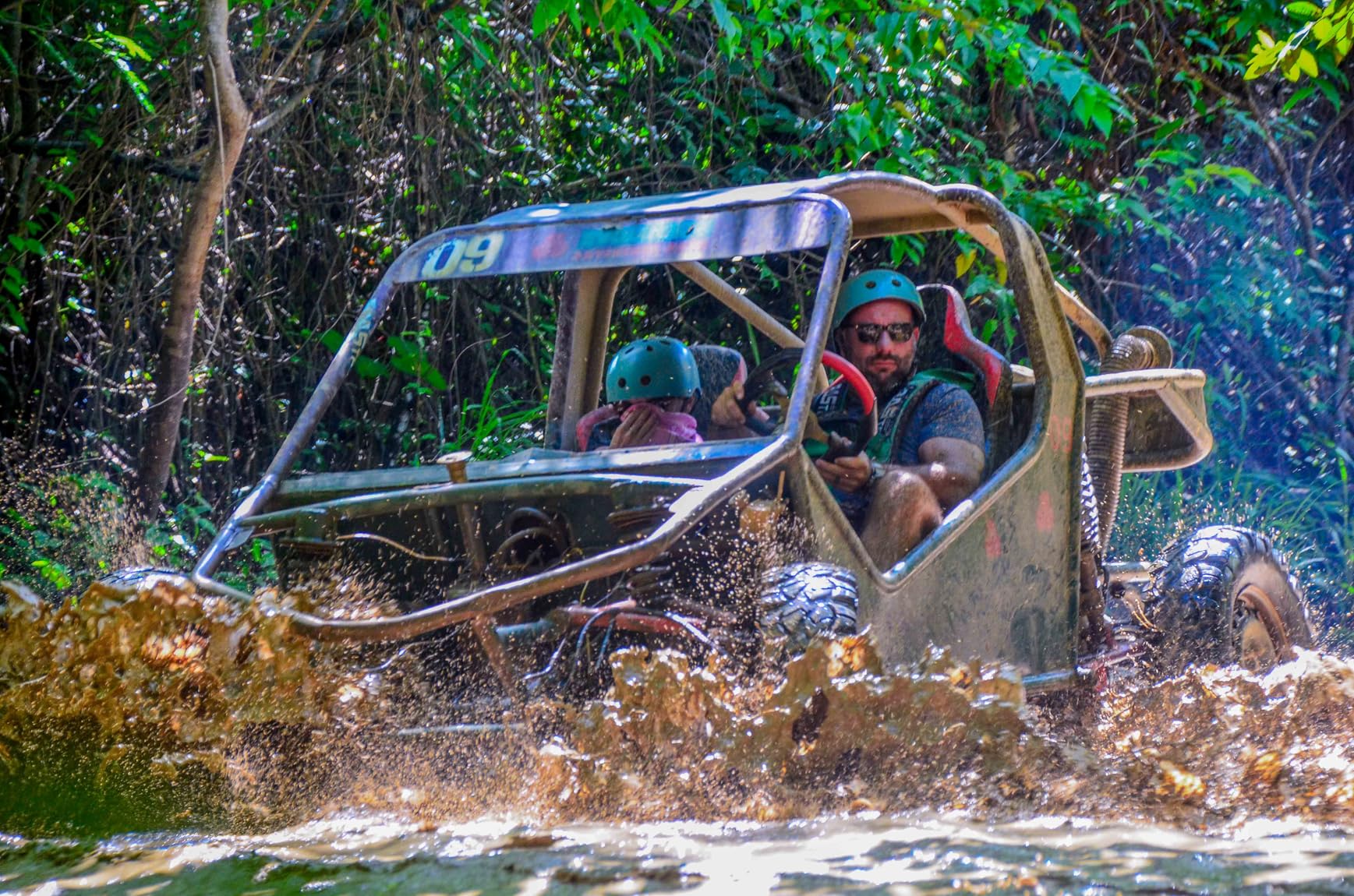 Earth Pak Waterproof Backpack - Heavy Duty Hiking Backpack - Roll-Top Closure Bag - Cushioned Dry Bag Waterproof Phone Case - Customer Photo 1