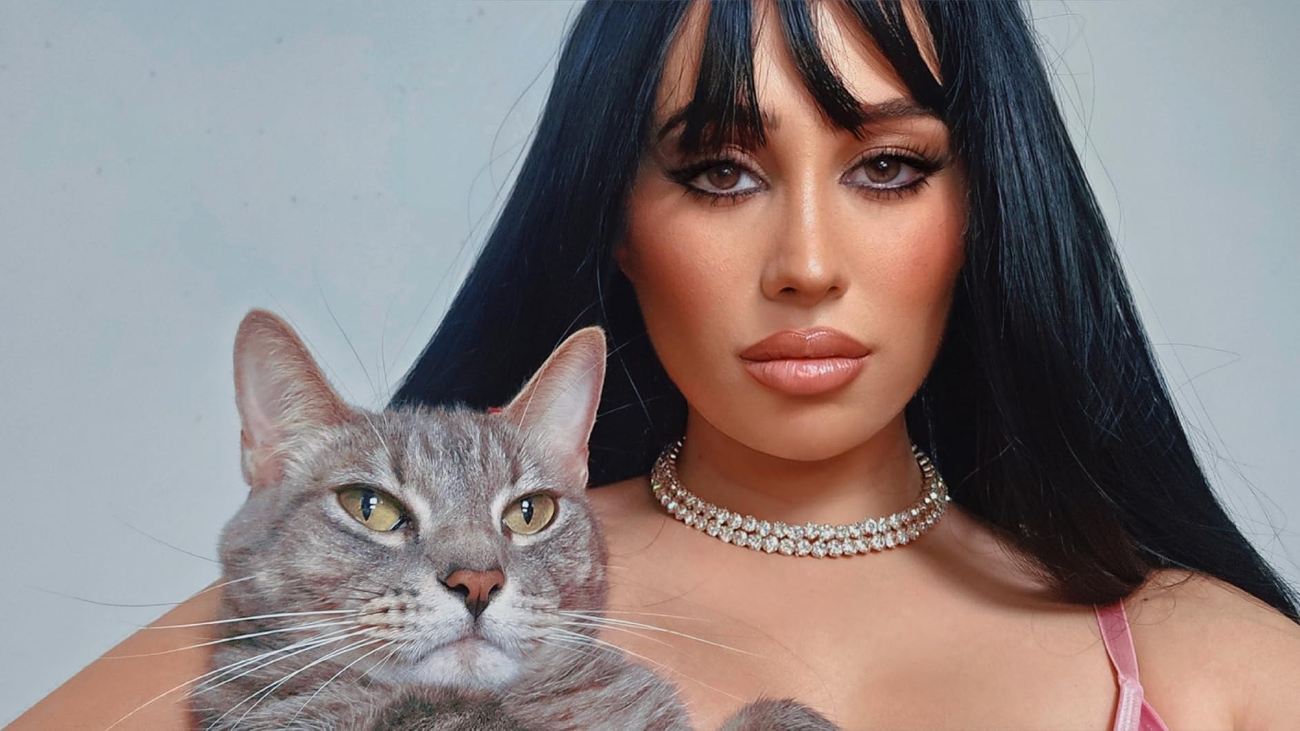 L'Oreal Paris Makeup True Match Lumi Glotion, Natural Glow Enhancer, Illuminator Highlighter, Bronzing Drops For a Sun-Kissed Glow, 903 Medium Customer Review L'Oreal Paris Makeup True Match Lumi Glotion, Natural Glow Enhancer, Illuminator Highlighter, Bronzing Drops For a Sun-Kissed Glow, 903 Medium - Customer Photo 1