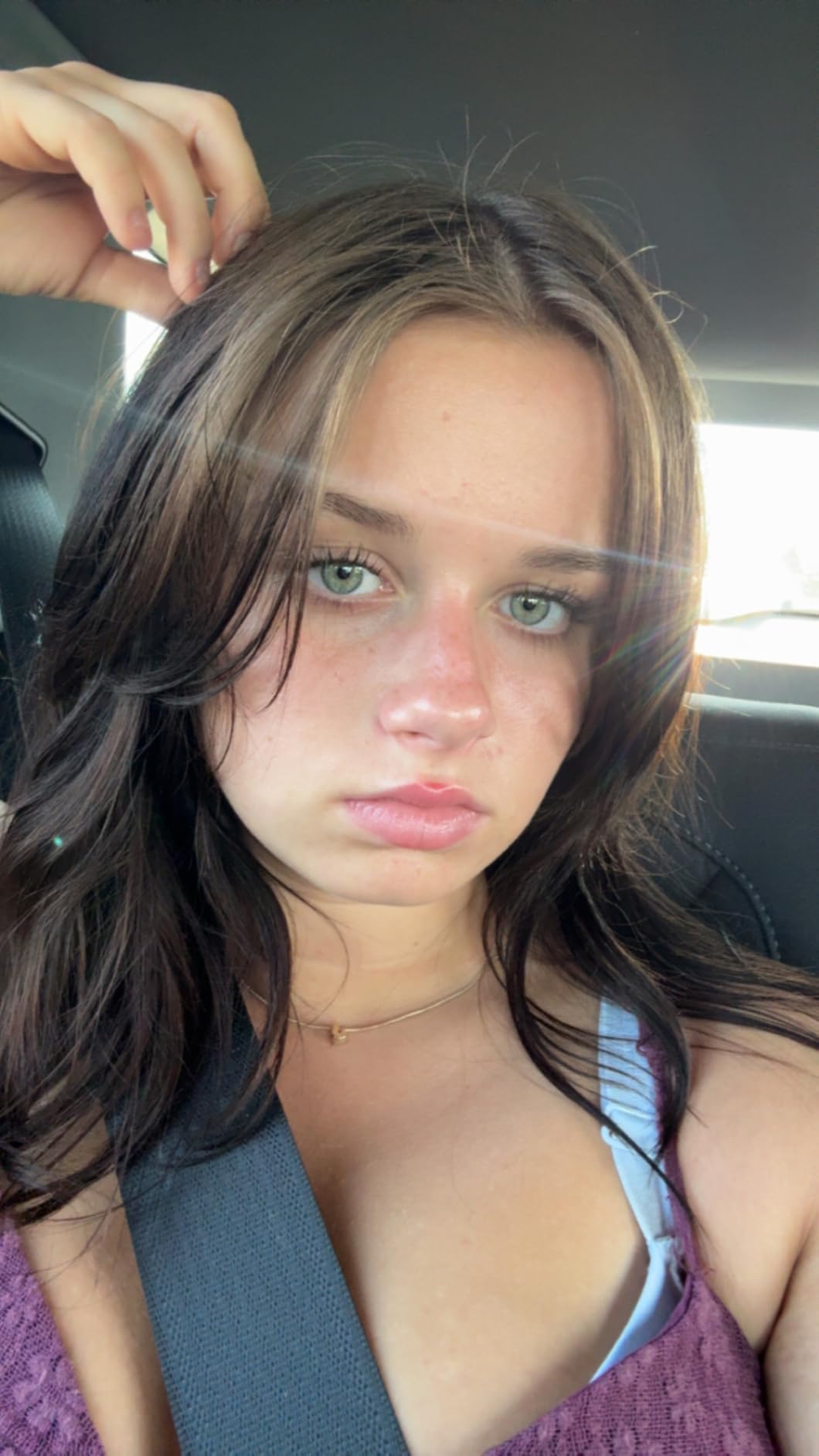 L'Oreal Paris Makeup True Match Lumi Glotion, Natural Glow Enhancer, Illuminator Highlighter, Bronzing Drops For a Sun-Kissed Glow, 903 Medium Customer Review L'Oreal Paris Makeup True Match Lumi Glotion, Natural Glow Enhancer, Illuminator Highlighter, Bronzing Drops For a Sun-Kissed Glow, 903 Medium - Customer Photo 2