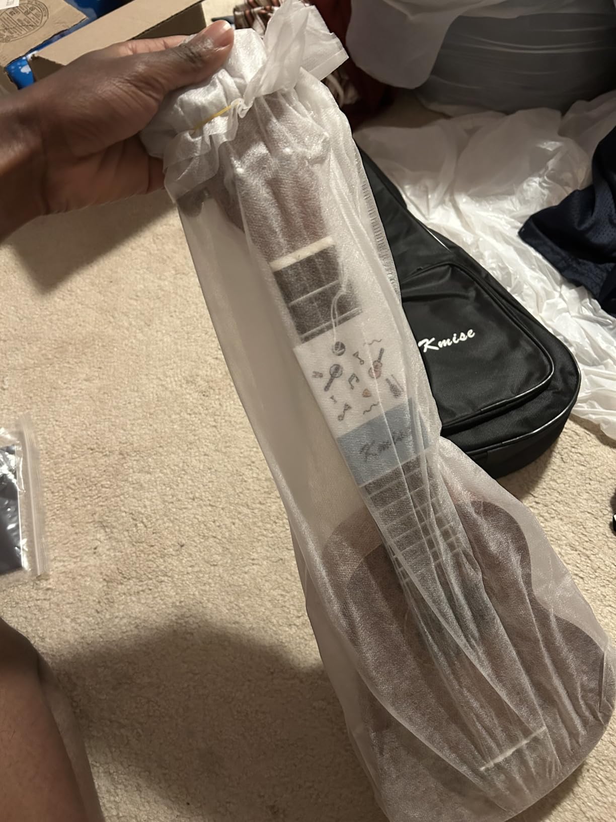 Kmise Professional Ukulele for Adult Beginner, Free Online Lesson 21 inch Soprano Mahogany Ukelele with Kids Ukele Bundle Starter Kit Gig Bag Case, Strap, Tuner, Nylon Strings, Book, Uke Gift Choice - Customer Photo 2