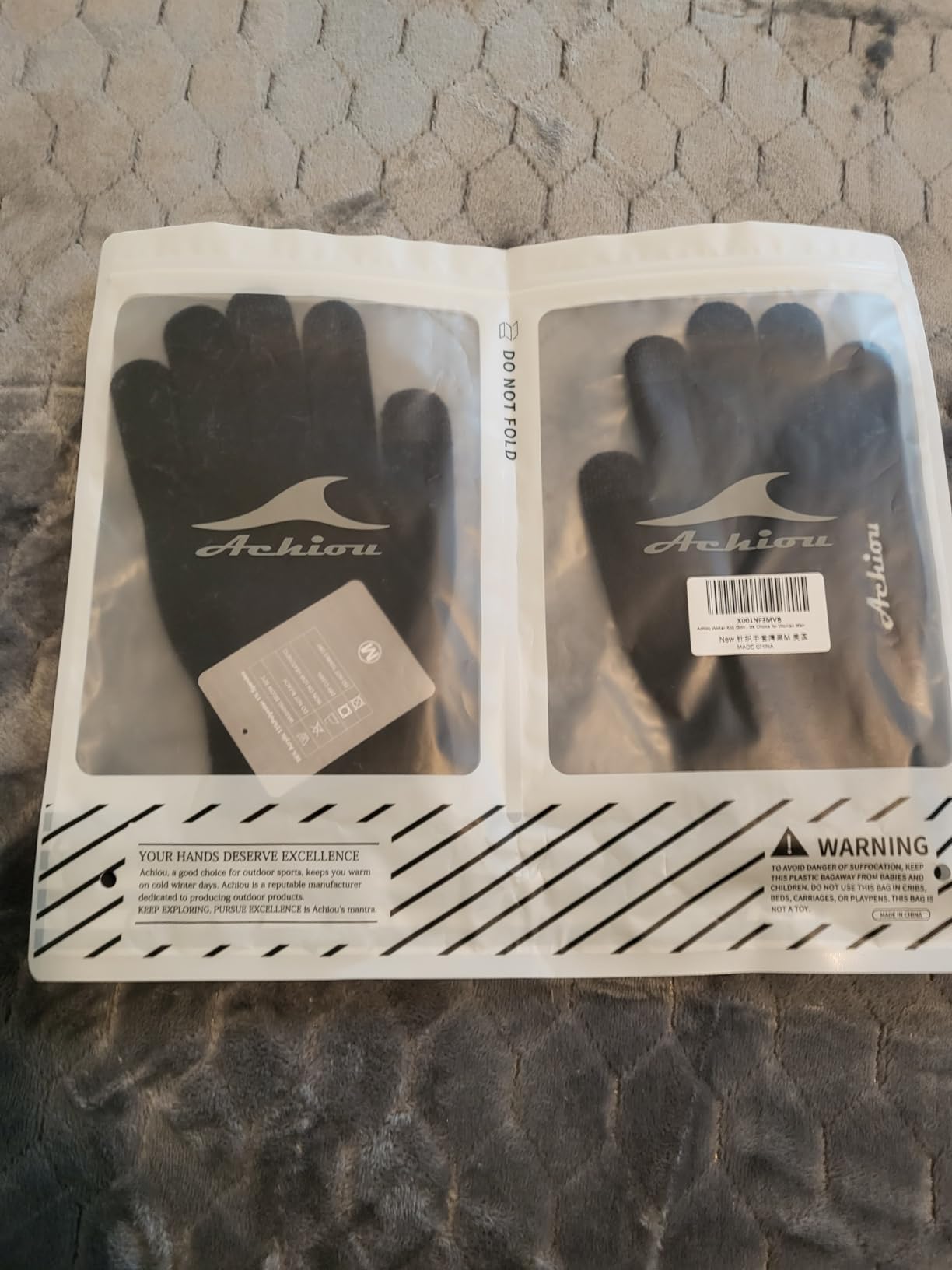 Achiou Winter Gloves, Glove for Men Women, Upgraded Touch Screen Texting Warm Running with Thermal Soft Knit Lining Customer Review Achiou Winter Gloves, Glove for Men Women, Upgraded Touch Screen Texting Warm Running with Thermal Soft Knit Lining - Customer Photo 2