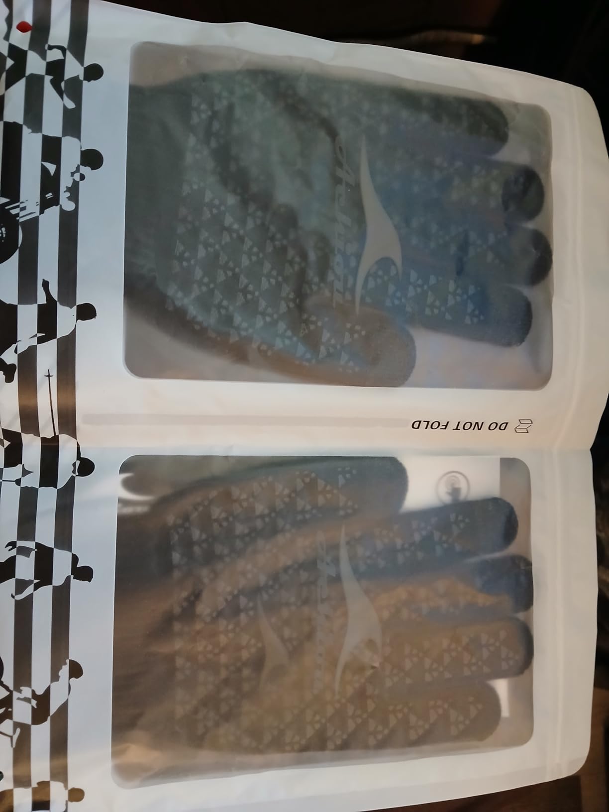 Achiou Winter Gloves, Glove for Men Women, Upgraded Touch Screen Texting Warm Running with Thermal Soft Knit Lining Customer Review Achiou Winter Gloves, Glove for Men Women, Upgraded Touch Screen Texting Warm Running with Thermal Soft Knit Lining - Customer Photo 5