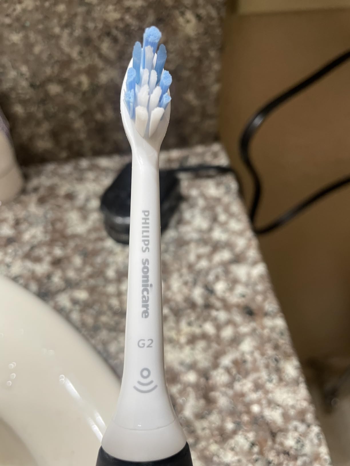 Philips Sonicare ProtectiveClean 5100 Rechargeable Electric Toothbrush, with Pressure Sensor, 3 Cleaning Modes, SmarTimer and QuadPacer, 14-Day Battery Life, Travel Case, Black, Model HX6850/60 - Customer Photo 5