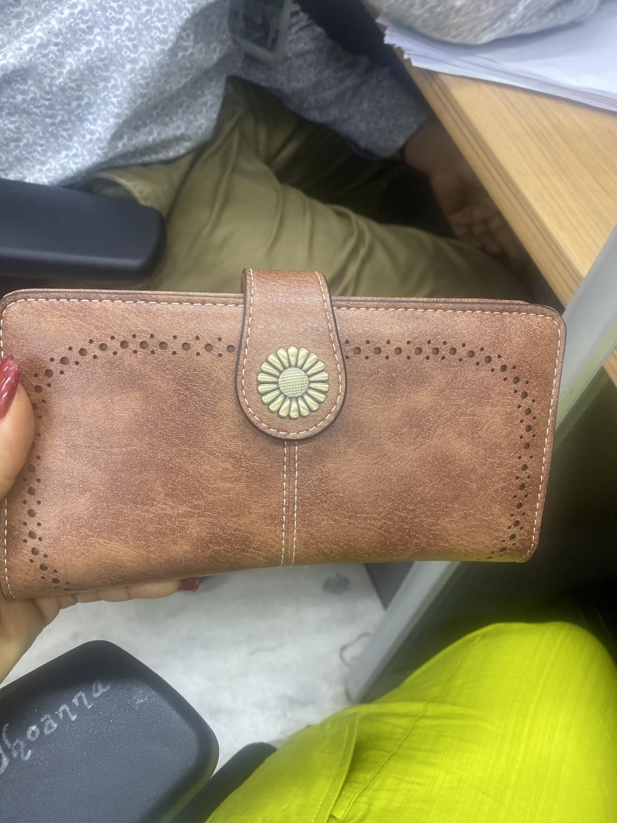 SENDEFN Wallets for Women Leather Credit Card Holder with RFID Blocking Large Capacity Wristlet - Customer Photo 3