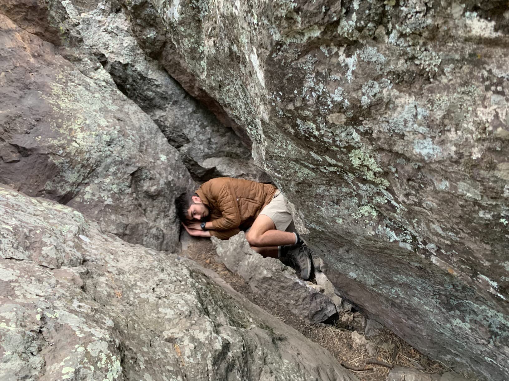 Amazon Essentials Mens Packable Lightweight Water-Resistant Puffer Jacket (Available in Big & Tall) - Customer Photo 2