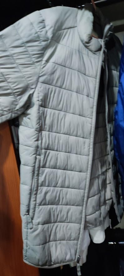 Amazon Essentials Mens Packable Lightweight Water-Resistant Puffer Jacket (Available in Big & Tall) - Customer Photo 1