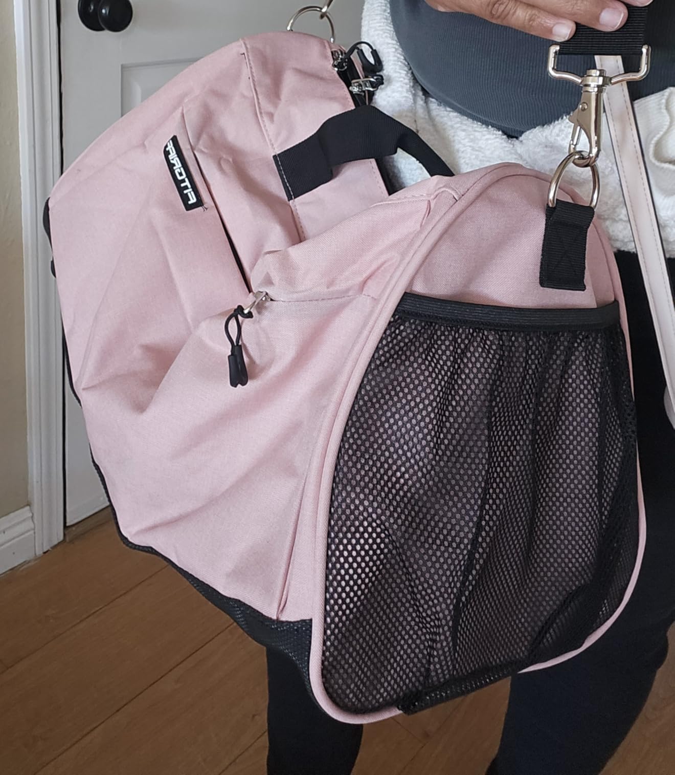 Fitgriff® Gym Bag for Men & Women with Shoe & Wet Compartment - Duffle Bag for Travel, Sports, Fitness & Workout Customer Review Fitgriff® Gym Bag for Men & Women with Shoe & Wet Compartment - Duffle Bag for Travel, Sports, Fitness & Workout - Customer Photo 1