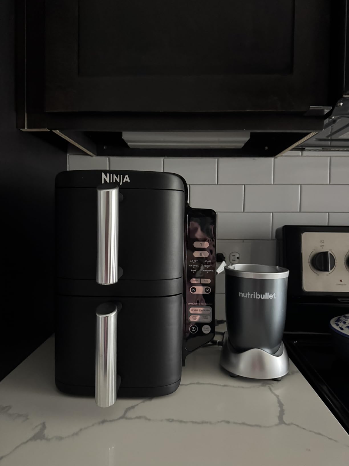 nutribullet Personal Blender, Shakes, Smoothies, Food Prep, and Frozen Blending, 24 Ounces, 600 Watt, Gray, NBR-0601WM Customer Review nutribullet Personal Blender, Shakes, Smoothies, Food Prep, and Frozen Blending, 24 Ounces, 600 Watt, Gray, NBR-0601WM - Customer Photo 1