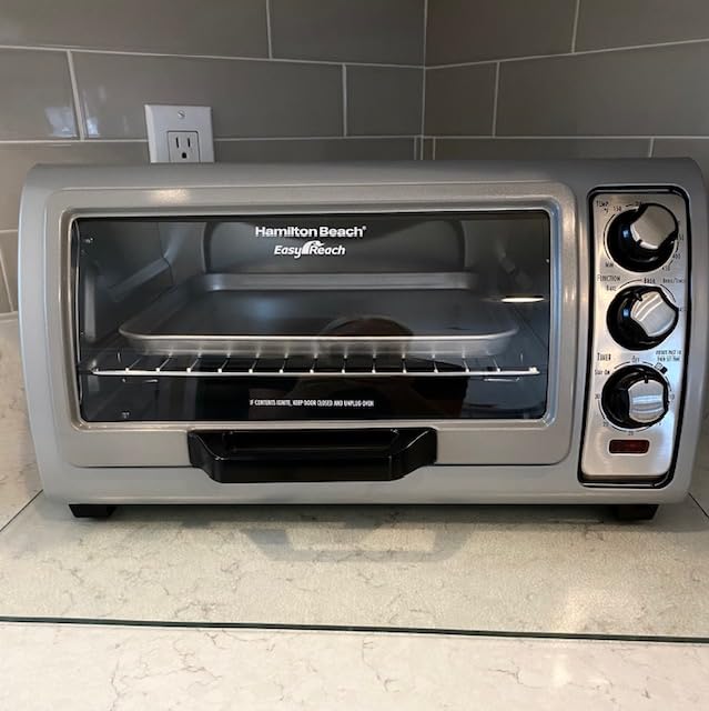 Hamilton Beach 6 Slice Convection Toaster Oven With Easy Reach Roll-Top Door, Bake, Broil & Toast Functions, Auto Shutoff, Silver (31123DA) customer photo 1