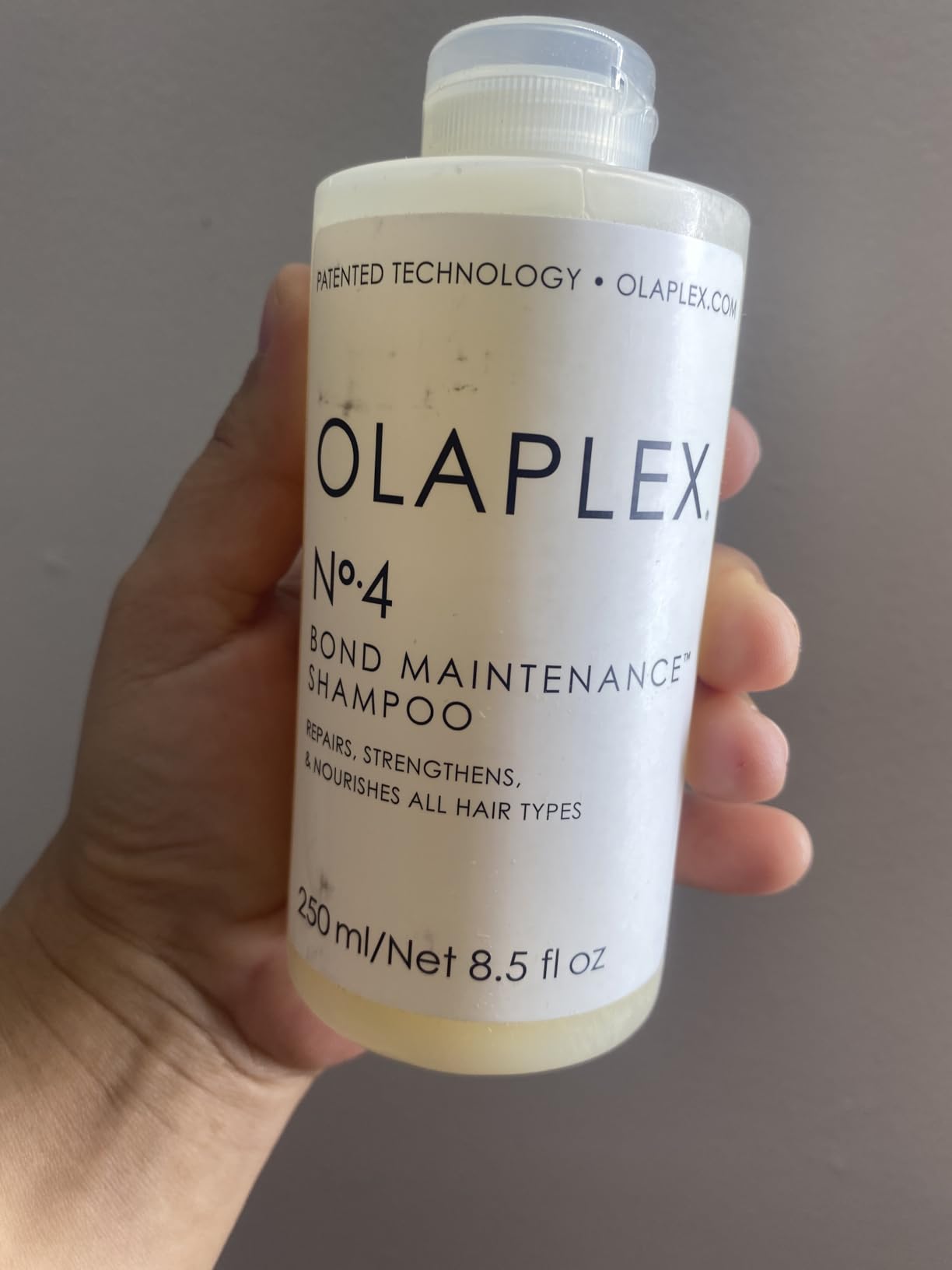 Olaplex No. 4 Bond Maintenance Shampoo, Repairs, Strengthens, & Nourishes All Hair Types, Adds Shine & Leaves Hair Feeling Soft - Customer Photo 1
