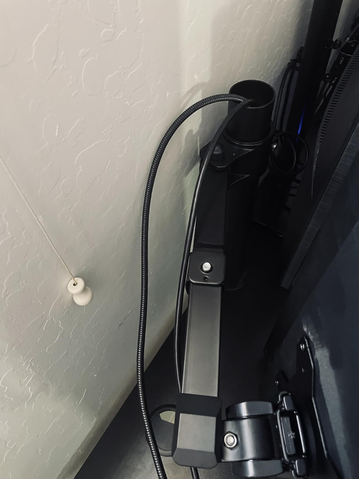 Amazon Basics Single Computer Monitor Stand with Tilt and Rotation, Height Adjustable VESA Desk Arm Mount, Steel, 30 inches, Black - Customer Photo 4