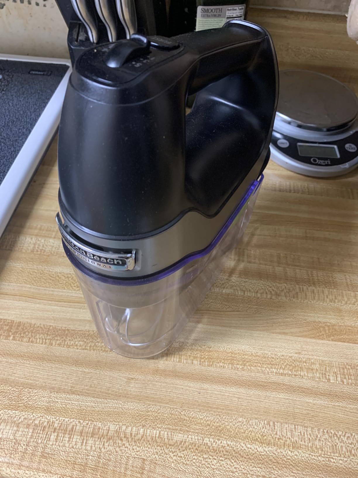 Hamilton Beach Professional 5-Speed Electric Hand Mixer with High-Performance DC Motor, Slow Start, Snap-On Storage Case, Stainless Steel Beaters & Whisk, Black (62651) Customer Review Hamilton Beach Professional 5-Speed Electric Hand Mixer with High-Performance DC Motor, Slow Start, Snap-On Storage Case, Stainless Steel Beaters & Whisk, Black (62651) - Customer Photo 2