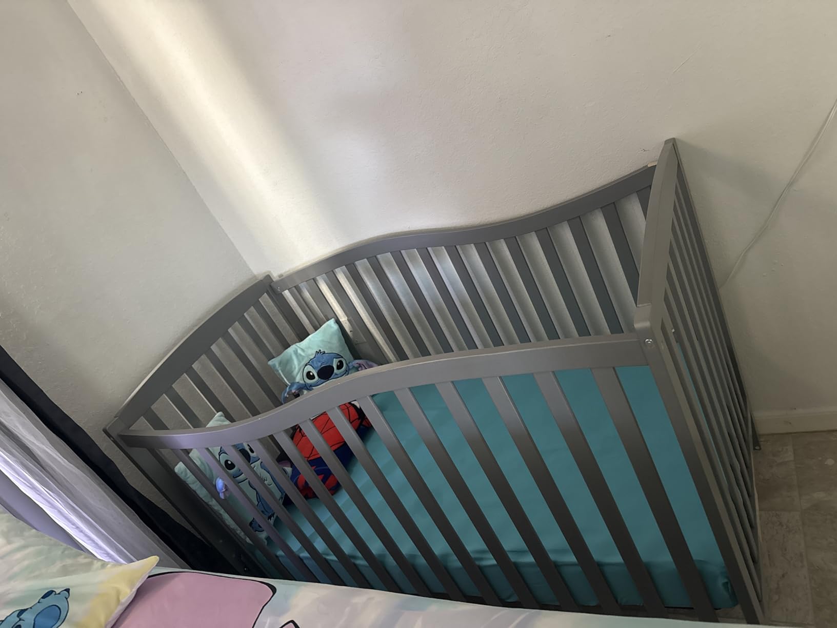 Dream On Me Chelsea 5-in-1 Convertible Full-Size Baby Crib in Steel Grey, GreenGuard Gold & BSA, Pinewood, 4 Mattress Heights, Converts to Toddler, Day & Full-Size Bed, Modern Classic Nursery customer photo 2