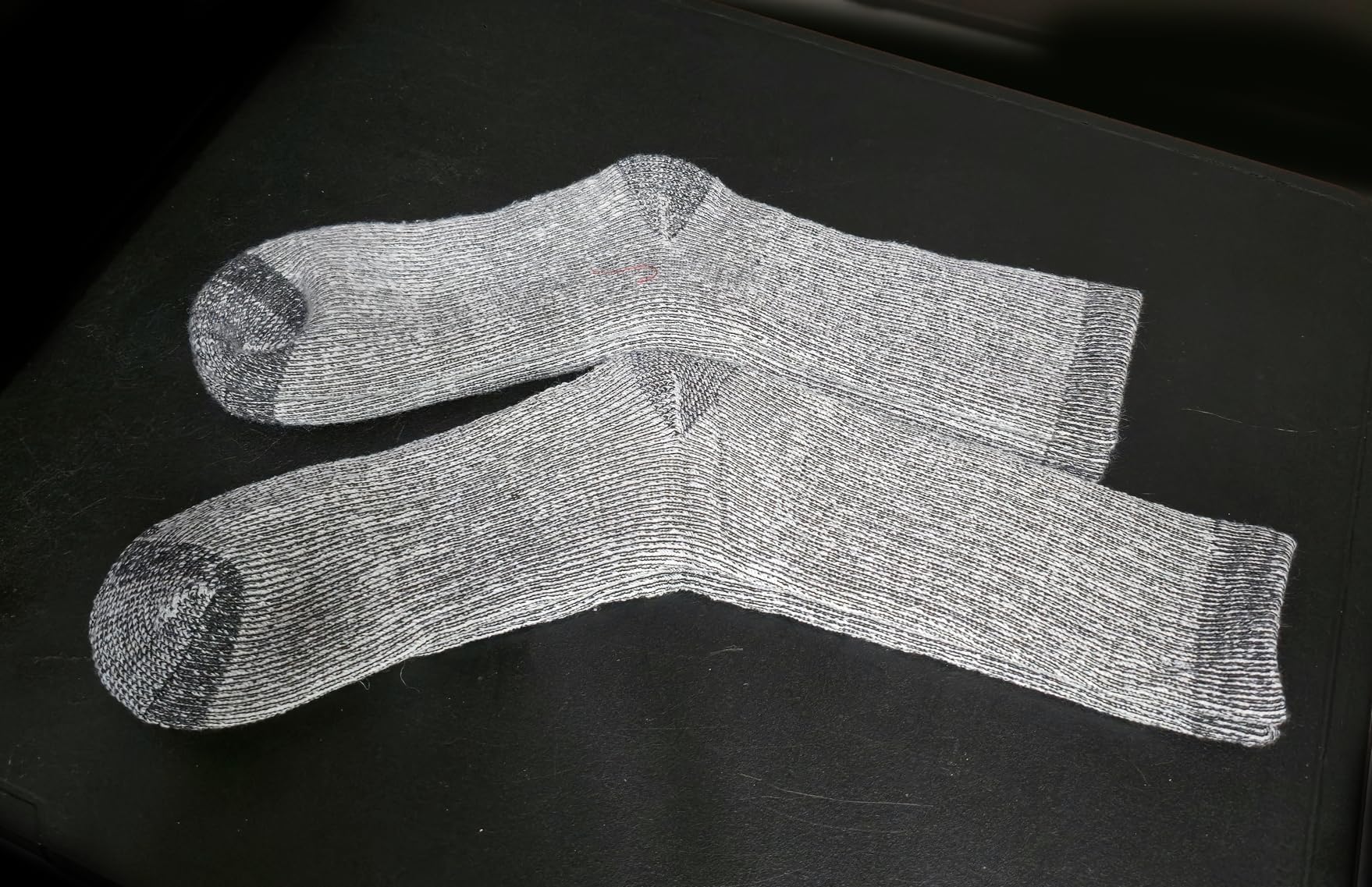 Alvada Merino Wool Hiking Socks Thermal Warm Crew Winter Boot Sock For Men & Women 3 Pairs Customer Review Alvada Merino Wool Hiking Socks Thermal Warm Crew Winter Boot Sock For Men & Women 3 Pairs - Customer Photo 2