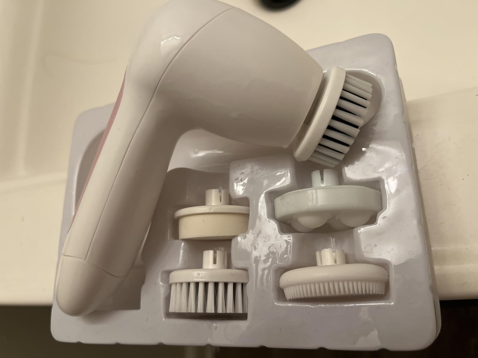 Waterproof Facial Cleansing Spin Brush Set with 5 Exfoliating Brush Heads - Electric Face Scrubber Cleanser Brush by CLSEVXY - Face Brush for Gentle Exfoliation and Deep Scrubbing Customer Review Waterproof Facial Cleansing Spin Brush Set with 5 Exfoliating Brush Heads - Electric Face Scrubber Cleanser Brush by CLSEVXY - Face Brush for Gentle Exfoliation and Deep Scrubbing - Customer Photo 1