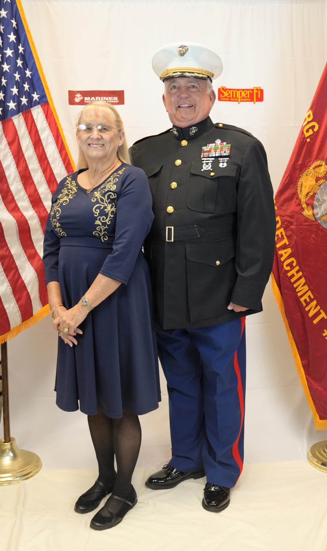 EMART 8.5 x 10 ft Backdrop Support System, Professional Photography Lighting Kit with 50W LED Blub, 6 * 9ft Backdrop *3, Reflector,Umbrellas&Softbox Lighting Kit for Studio, Portrait, Video Shooting Customer Review EMART 8.5 x 10 ft Backdrop Support System, Professional Photography Lighting Kit with 50W LED Blub, 6 * 9ft Backdrop *3, Reflector,Umbrellas&Softbox Lighting Kit for Studio, Portrait, Video Shooting - Customer Photo 2