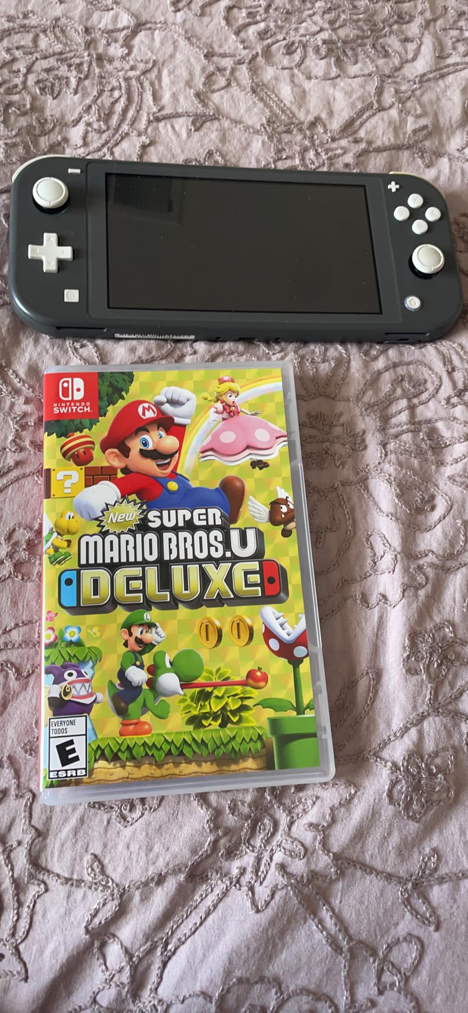 New Super Mario Bros. U Deluxe - US Version - Customer Photo 3