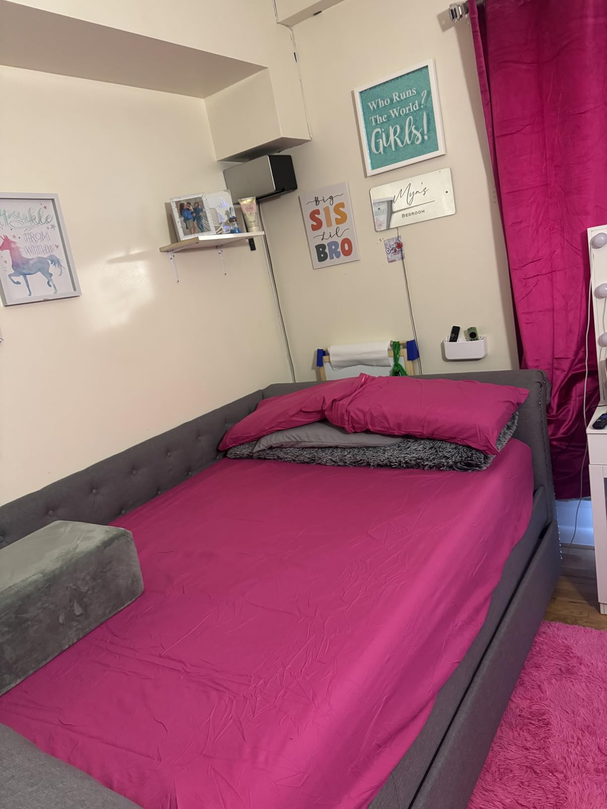 Elegant Comfort Luxurious 1500 Premium Hotel Quality Microfiber Three Line Embroidered Softest 4-Piece Bed Sheet Set, Wrinkle and Fade Resistant, Queen, Black Customer Review Elegant Comfort Luxurious 1500 Premium Hotel Quality Microfiber Three Line Embroidered Softest 4-Piece Bed Sheet Set, Wrinkle and Fade Resistant, Queen, Black - Customer Photo 2